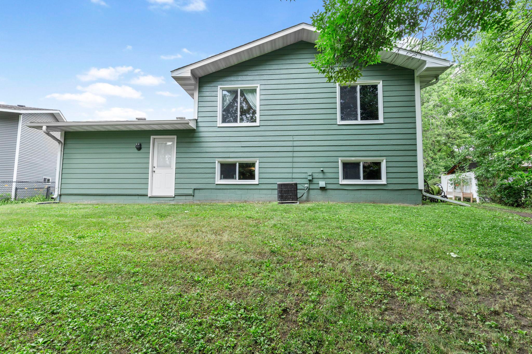726 Montrose Boulevard Property Photo 30