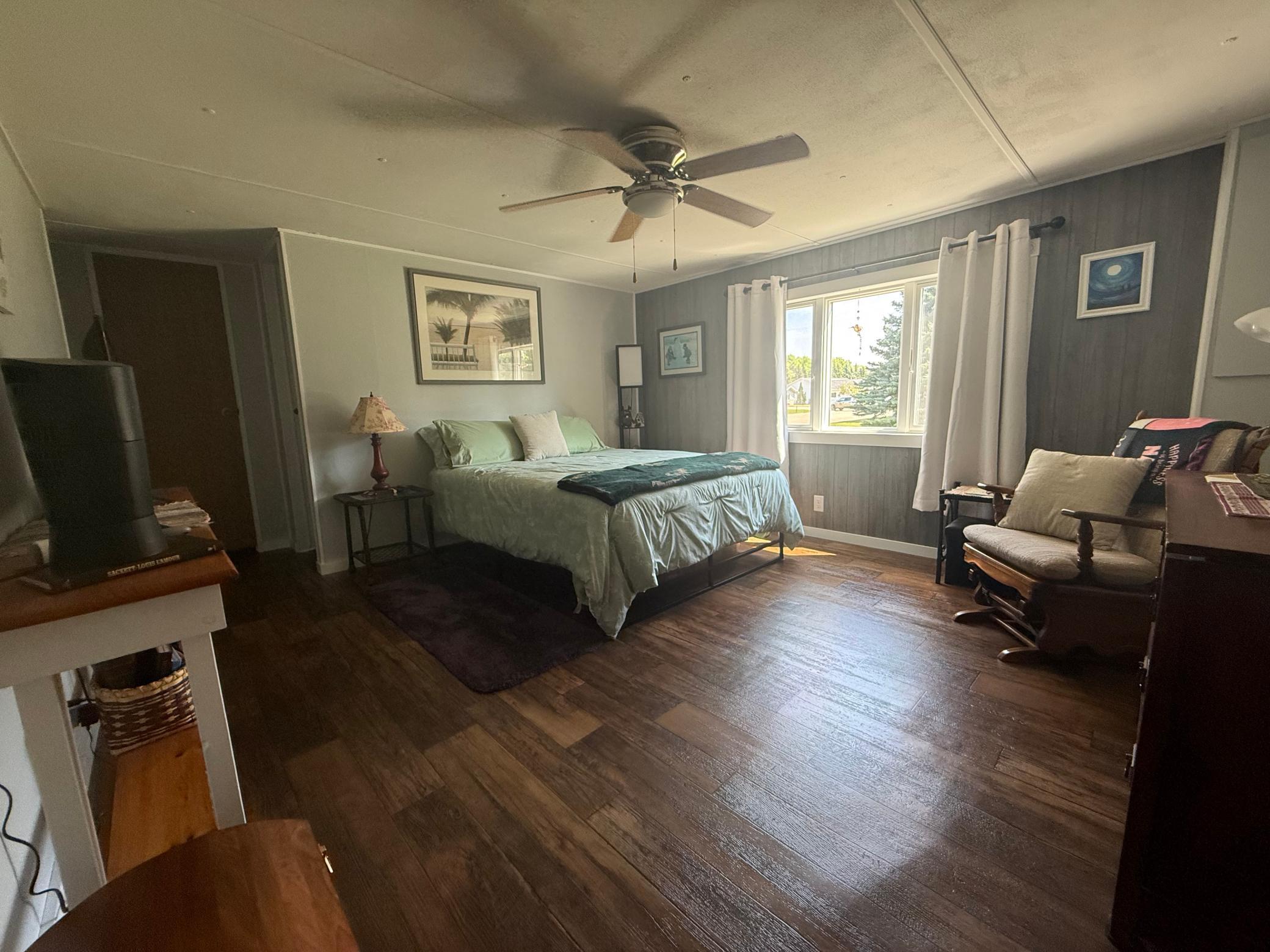 710 3rd Street W Property Photo 20