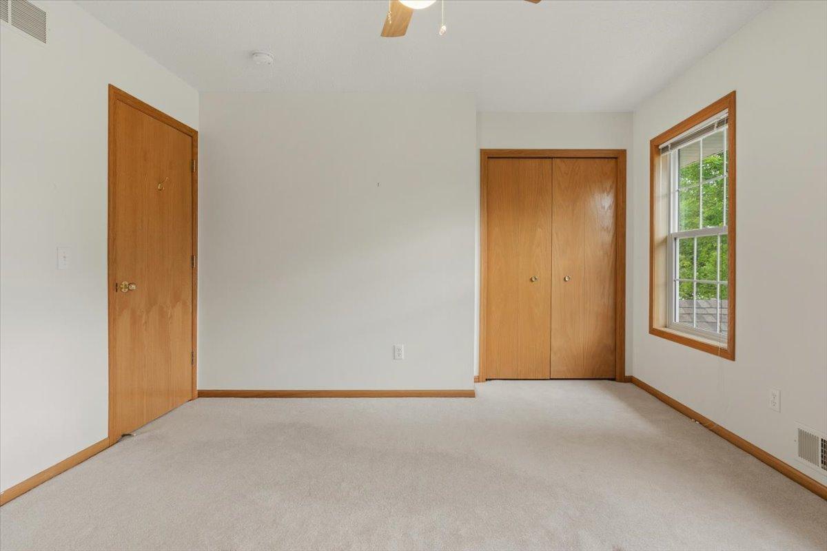 931 Sterling Street S Property Photo 29