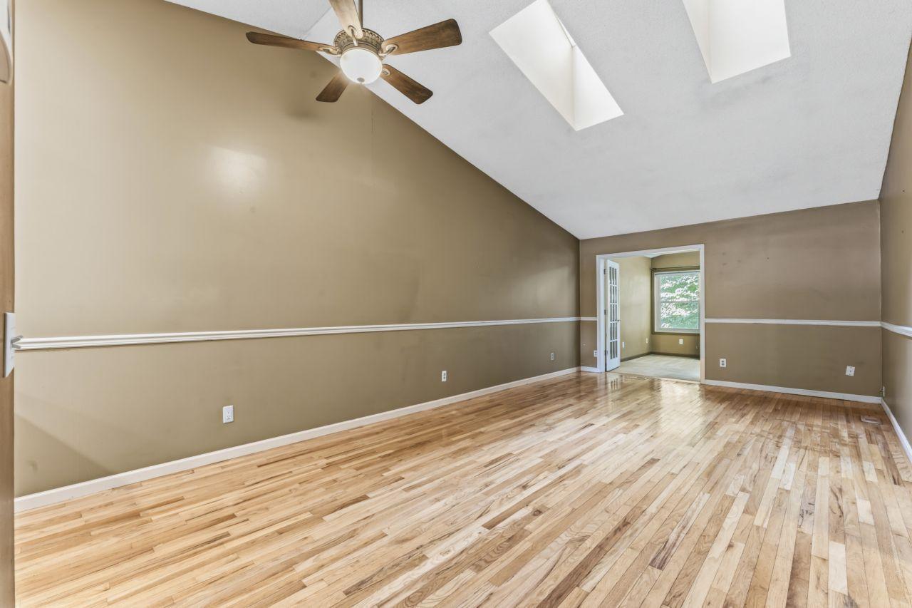 901 Oakwood Heights Circle 7 Property Photo 4