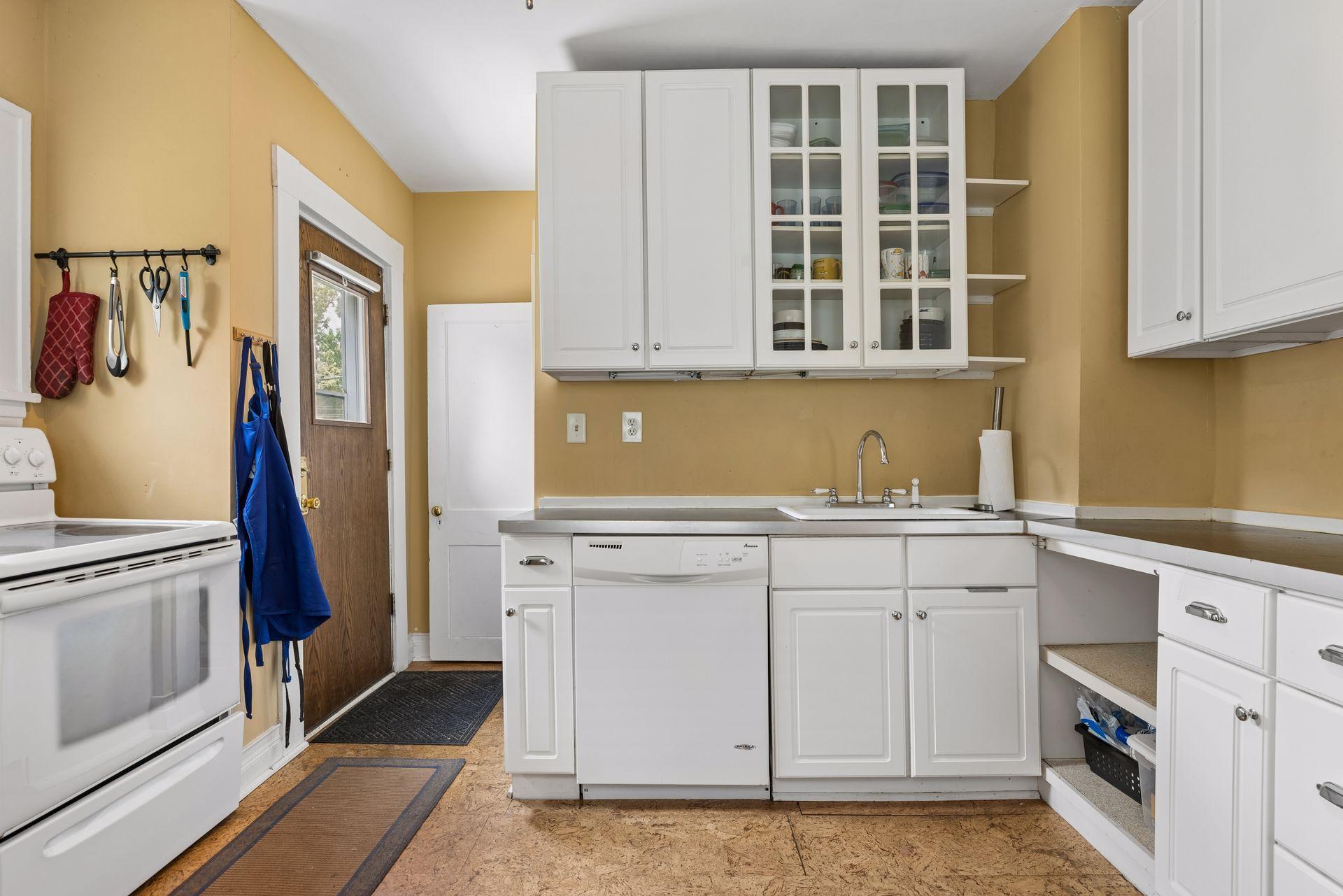 4248 Park Avenue Property Photo 4