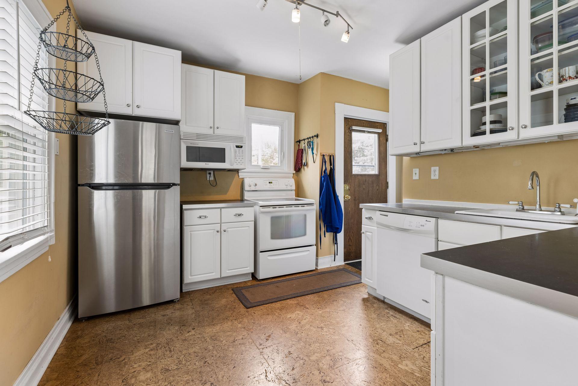 4248 Park Avenue Property Photo 15