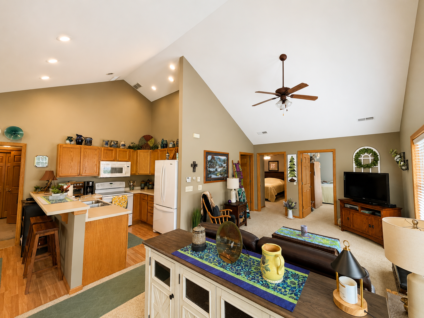 65 College Road Property Photo 11