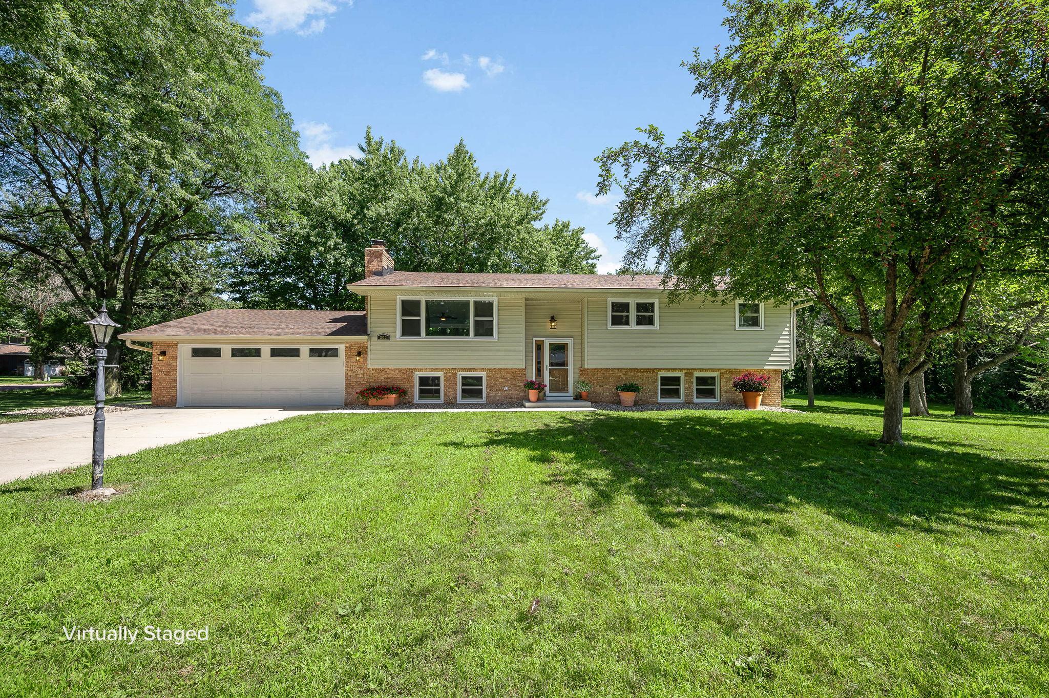 300 Viking Drive Property Photo 1