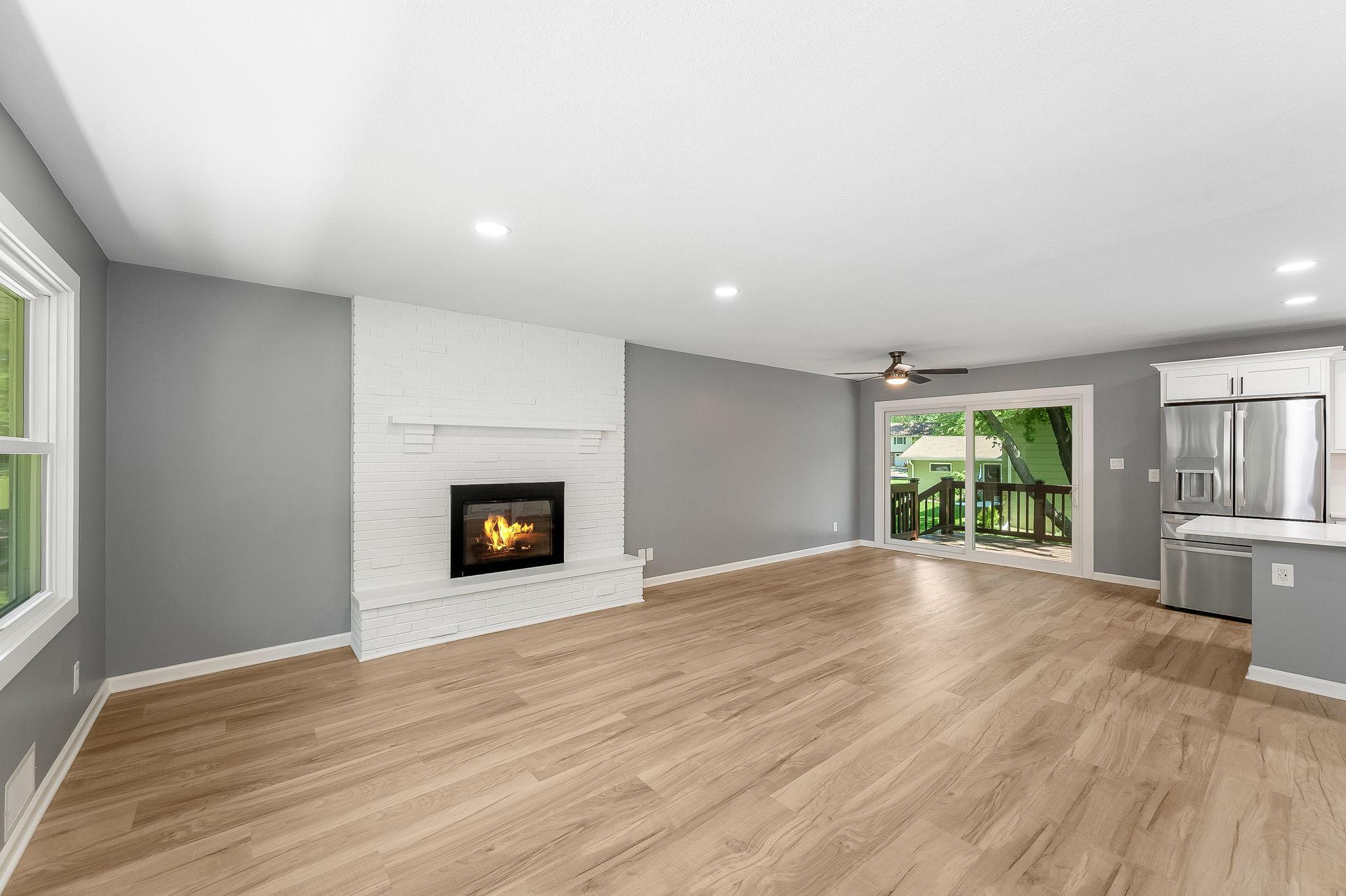 300 Viking Drive Property Photo 11