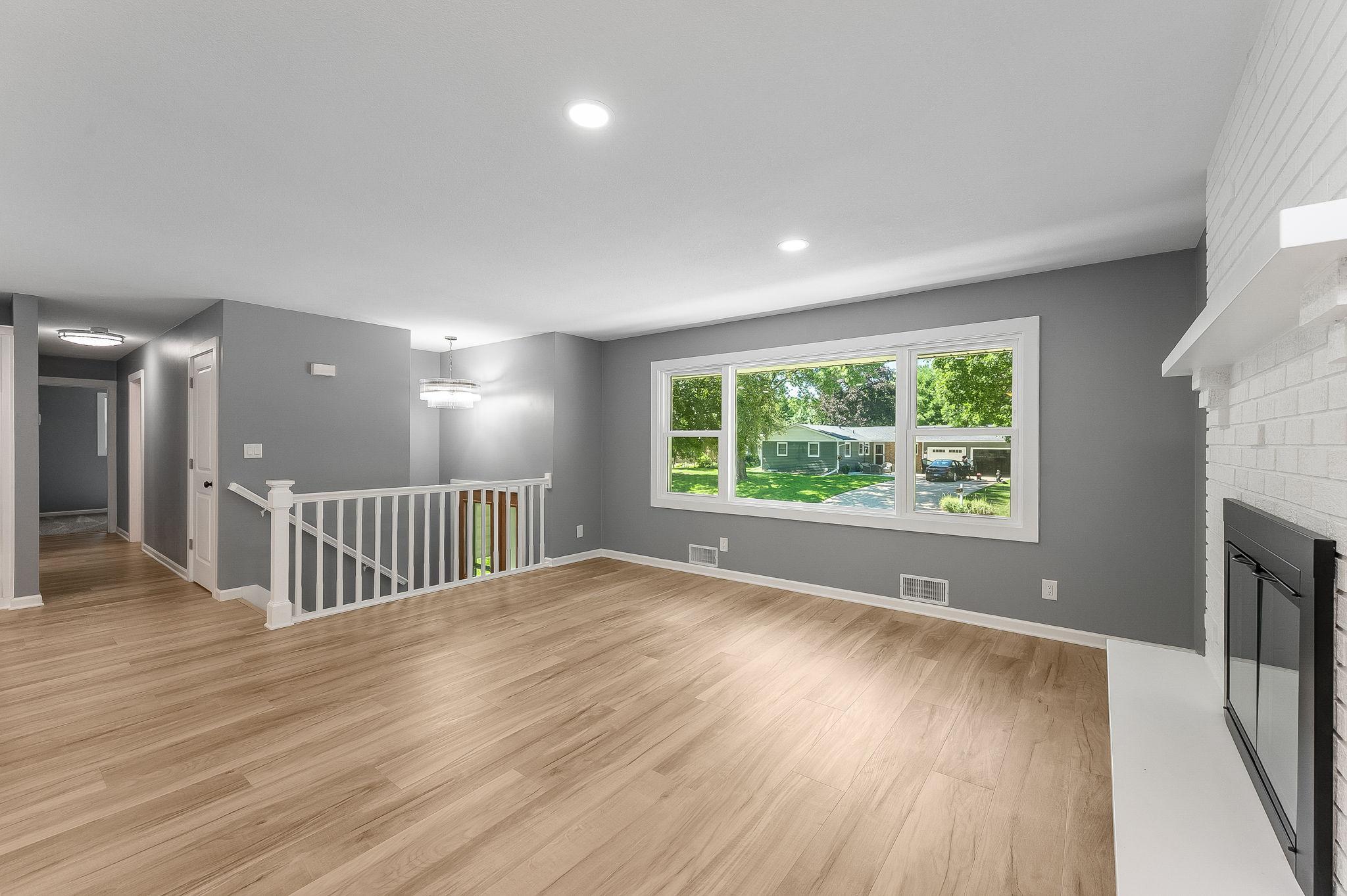 300 Viking Drive Property Photo 12