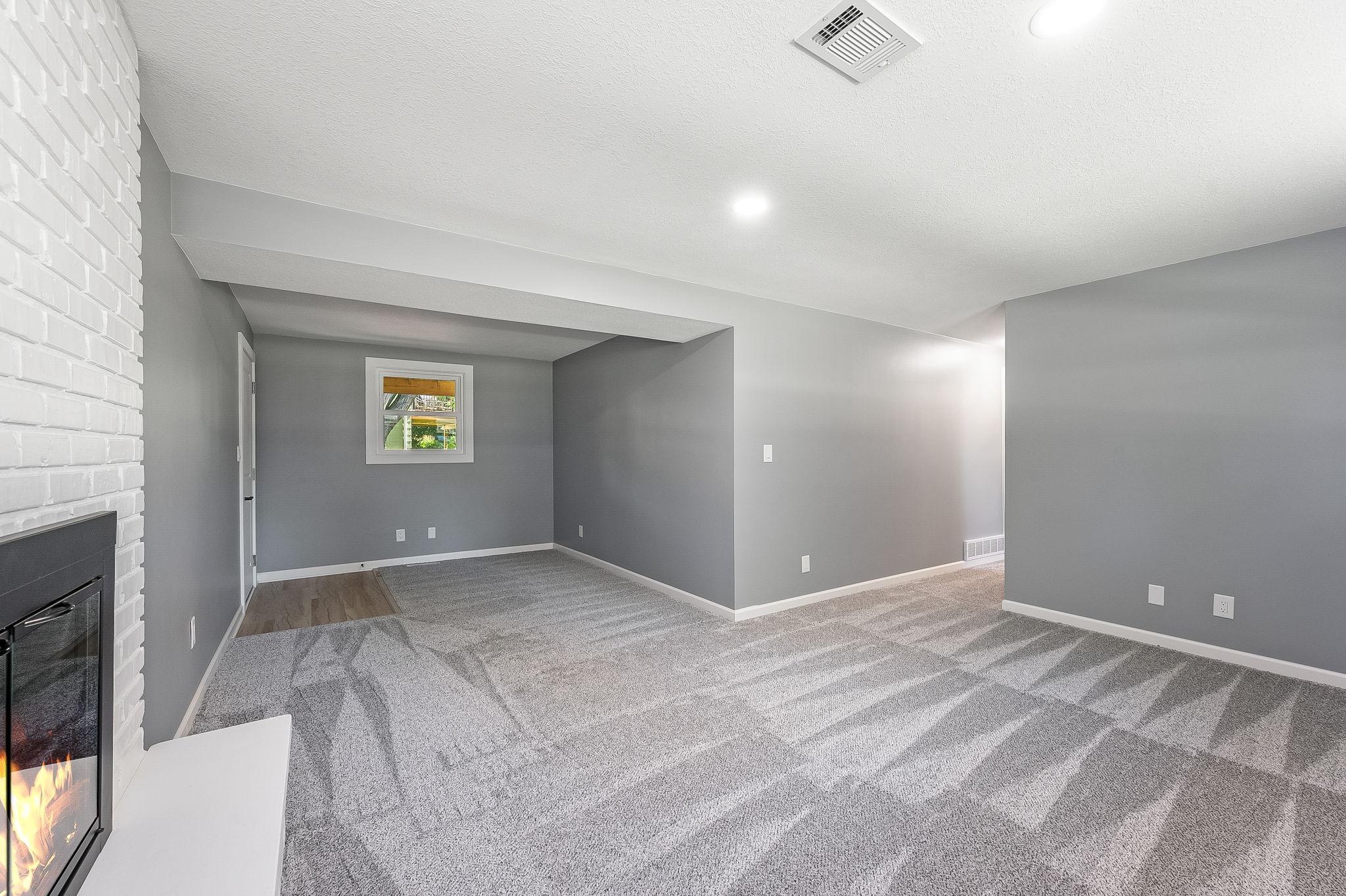 300 Viking Drive Property Photo 25