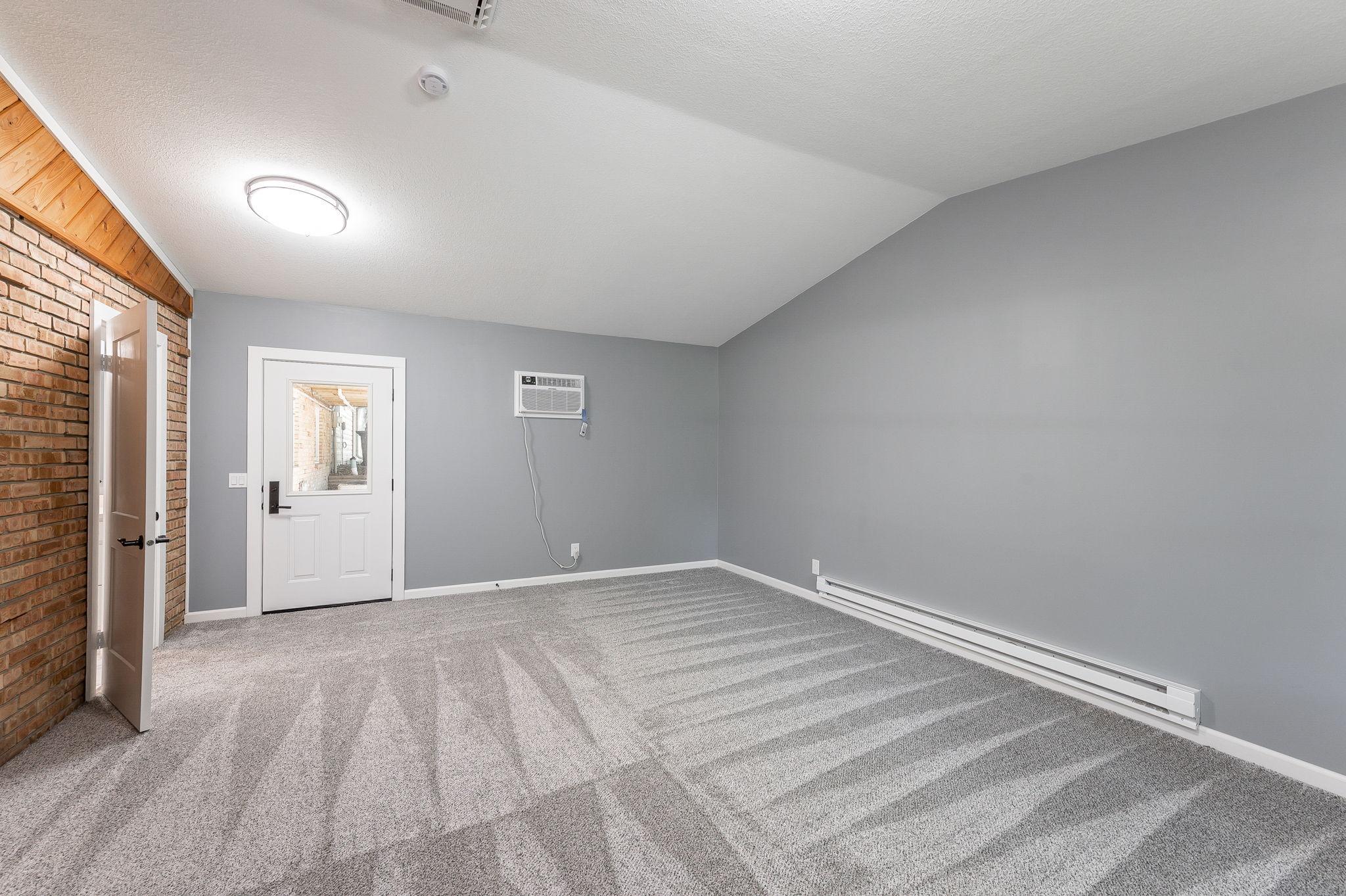 300 Viking Drive Property Photo 34