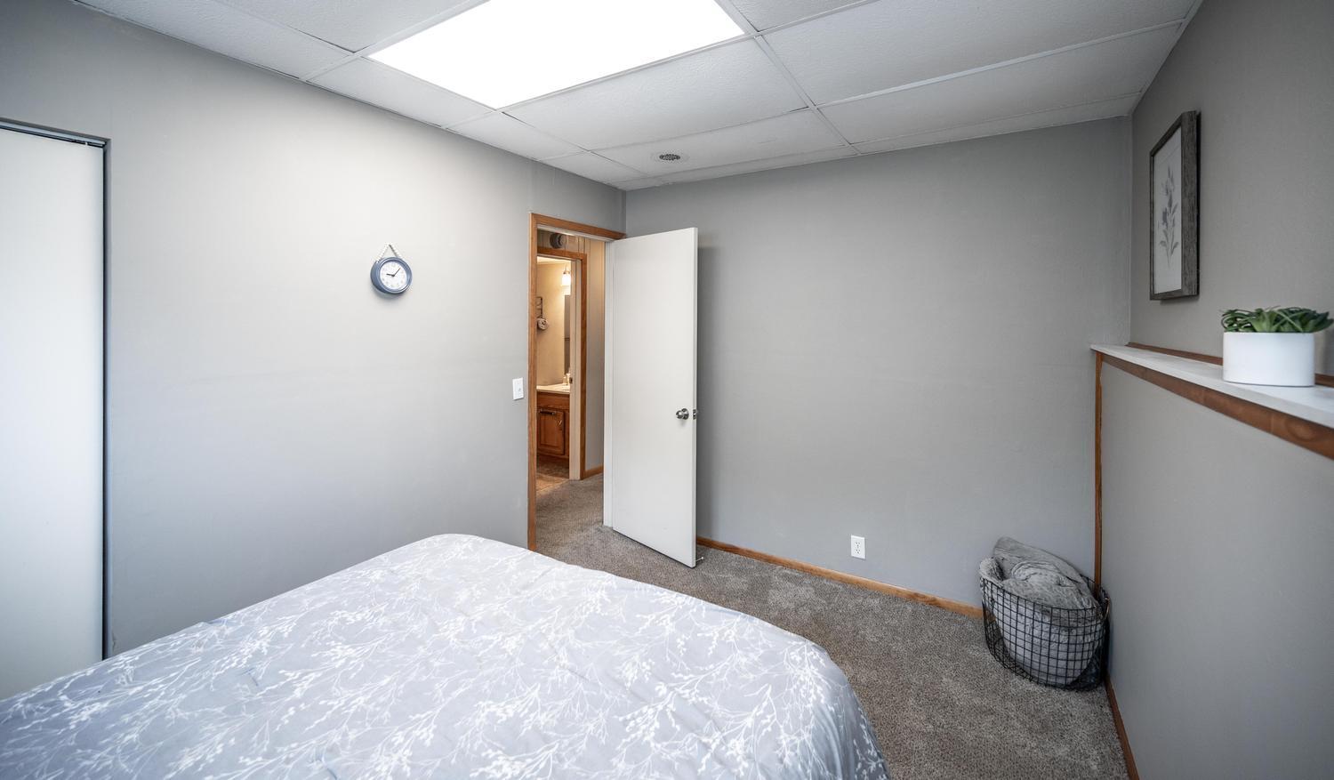 1083 Whitney Drive Property Photo 15