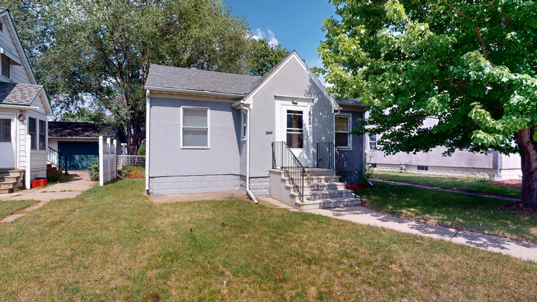 2907 South Avenue Property Photo 1