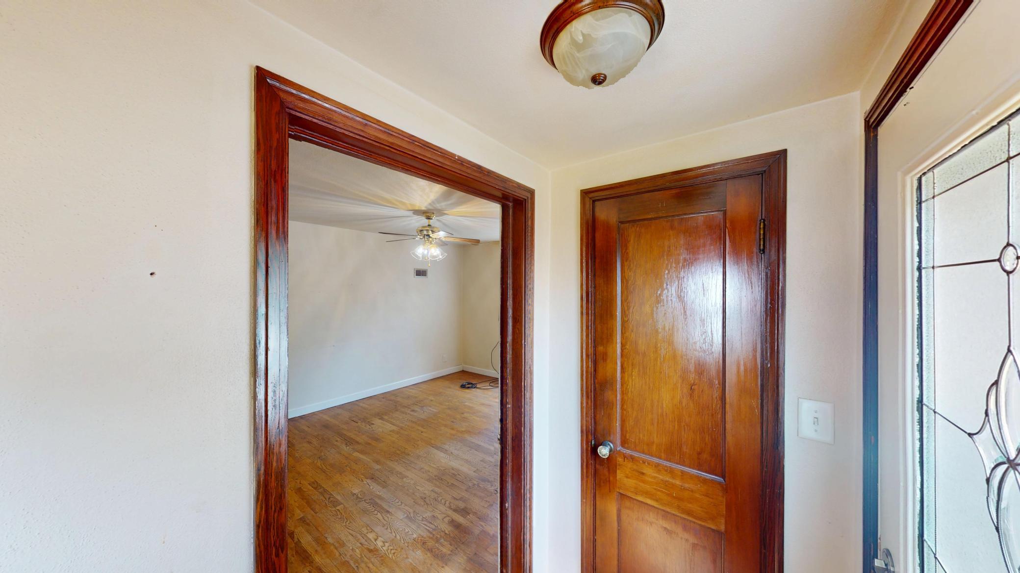 2907 South Avenue Property Photo 2