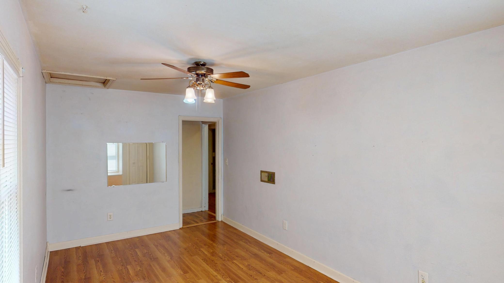 2907 South Avenue Property Photo 14