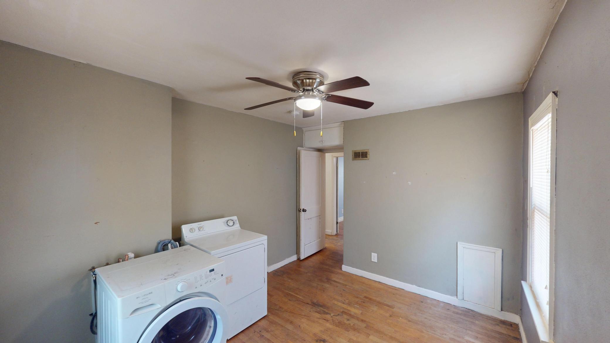 2907 South Avenue Property Photo 18