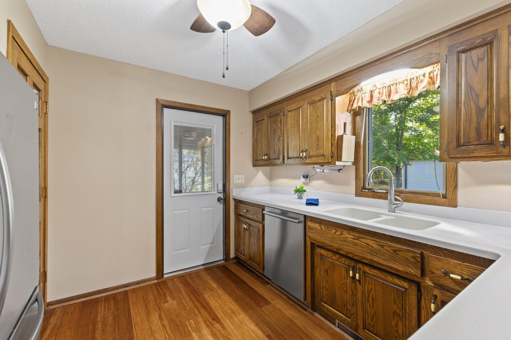 6740 4th Street Ne Property Photo 11