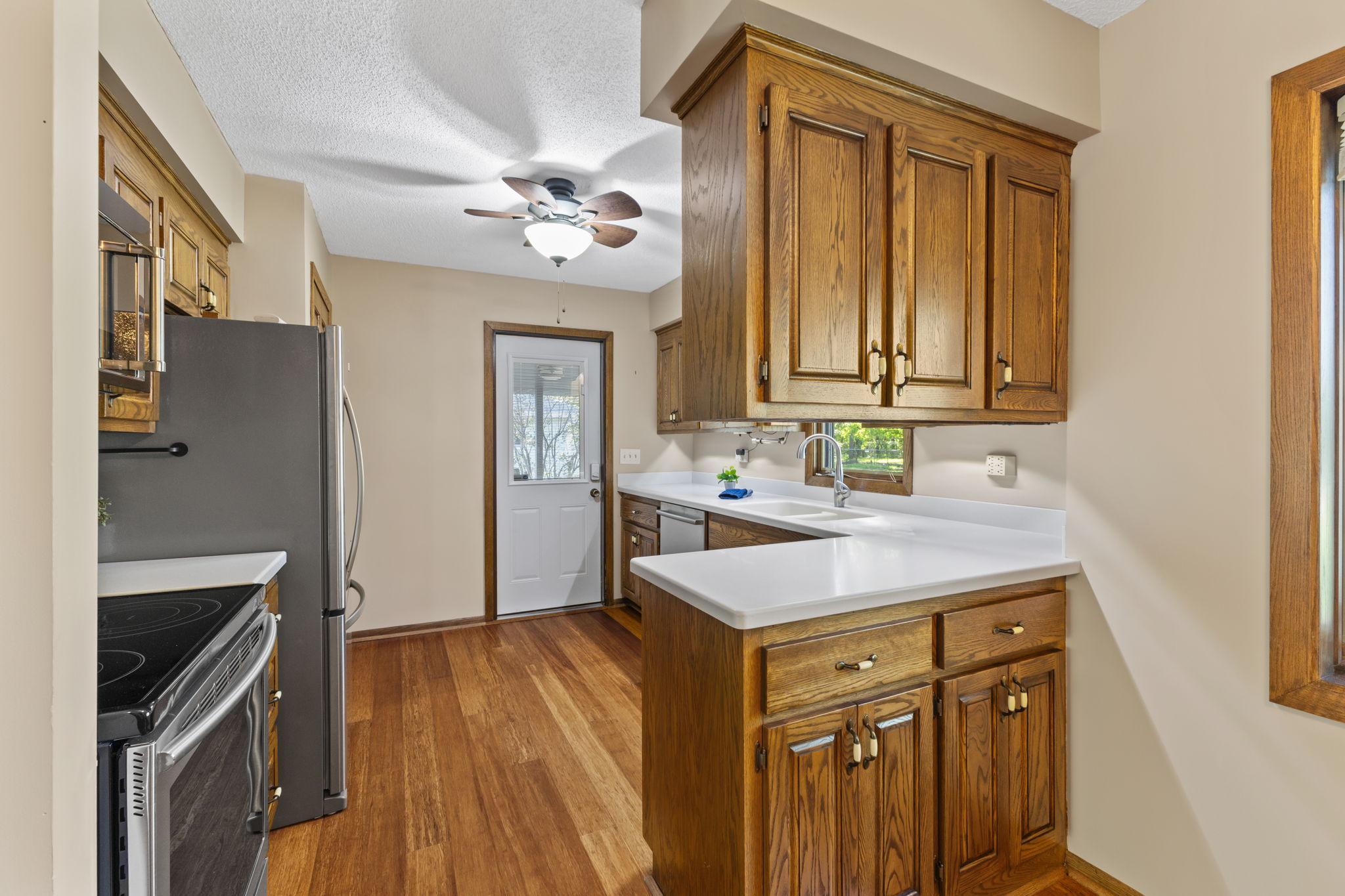 6740 4th Street Ne Property Photo 12