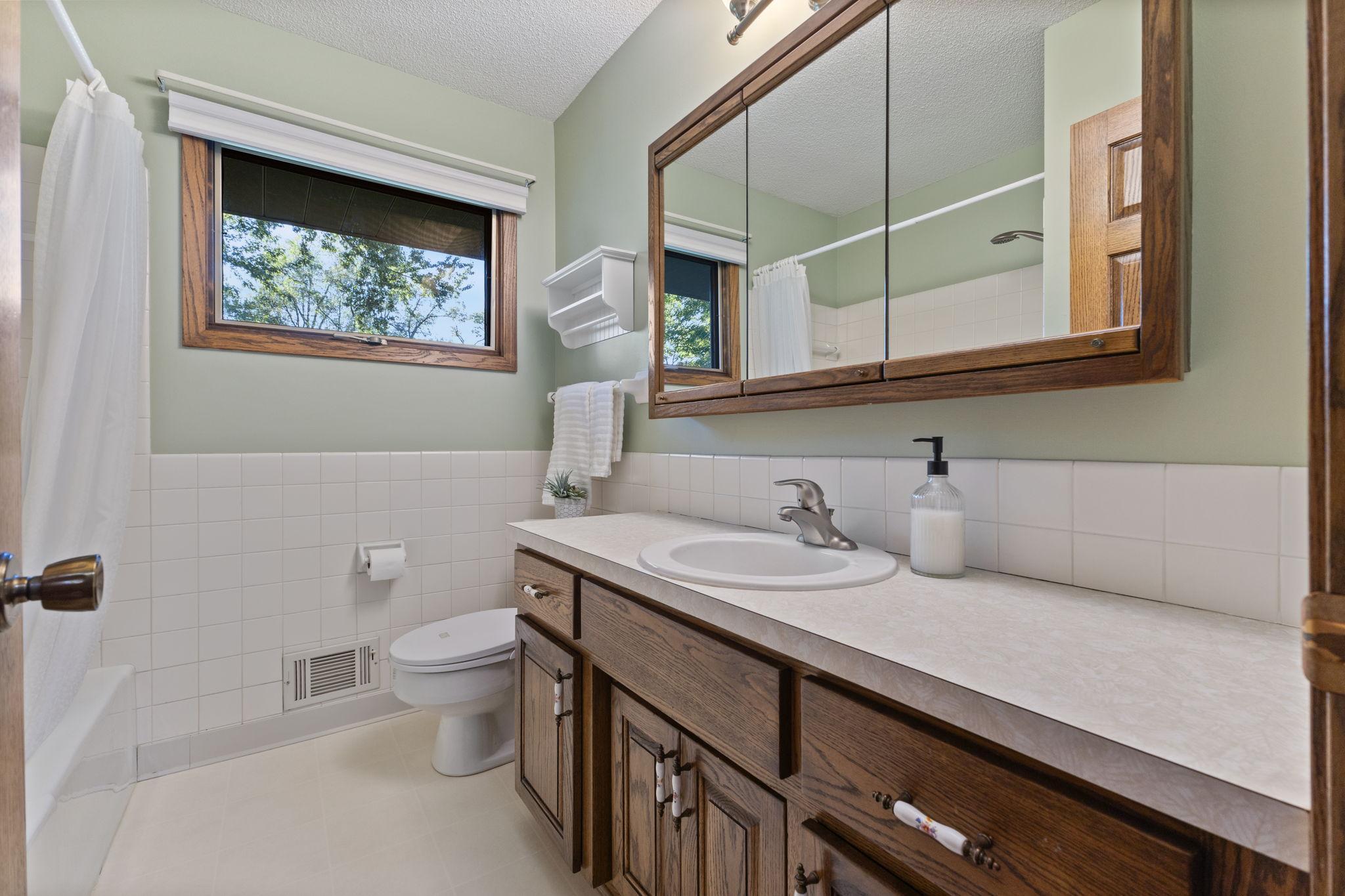 6740 4th Street Ne Property Photo 15