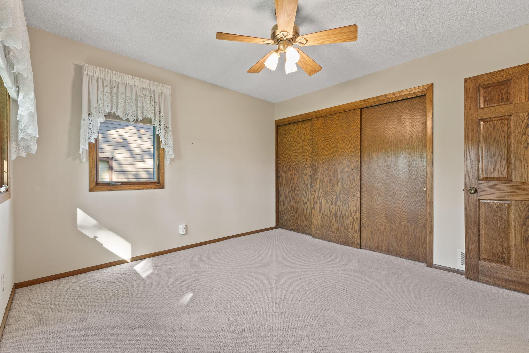 6740 4th Street Ne Property Photo 17