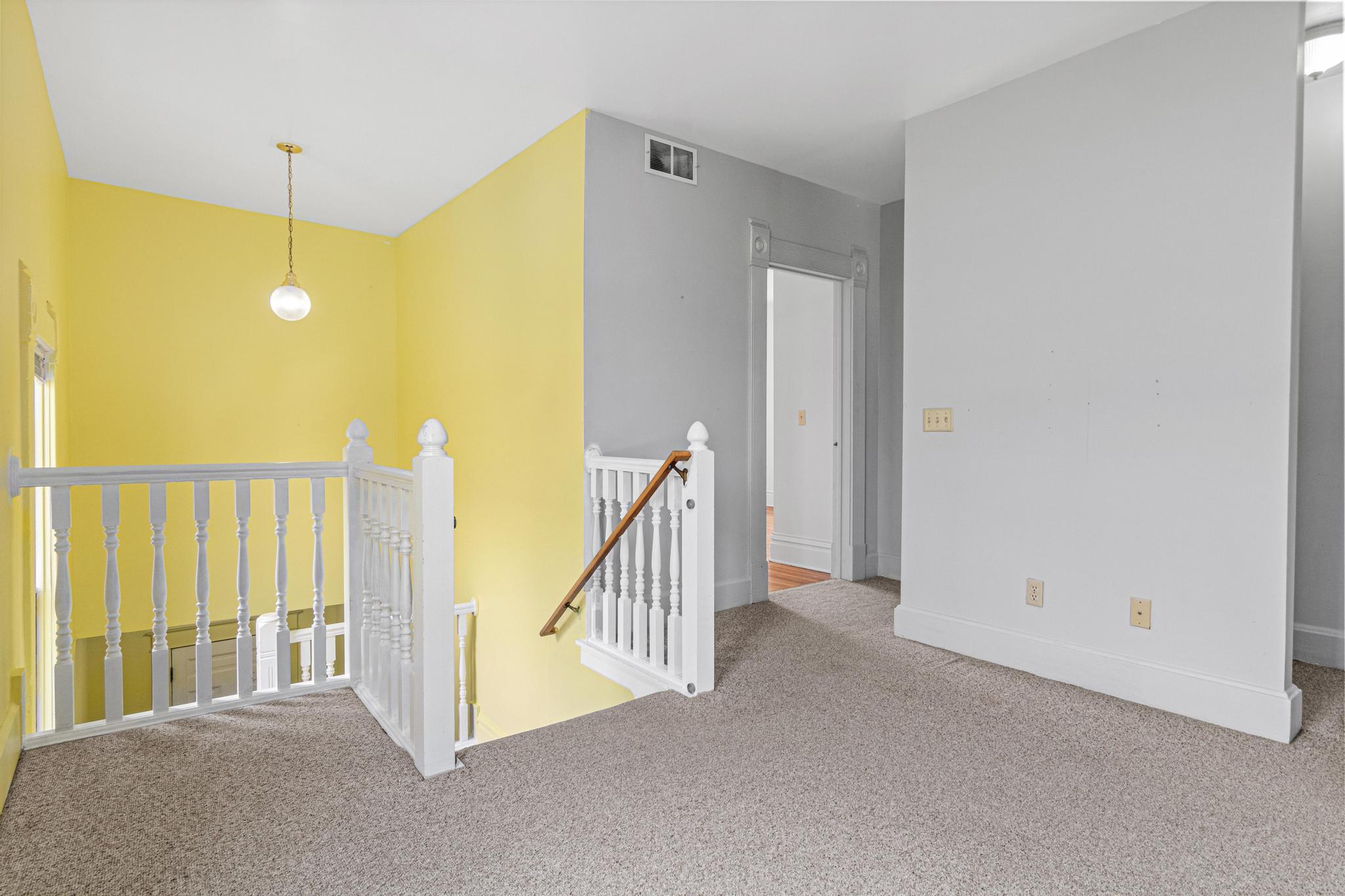 553 Sherburne Avenue Property Photo 20