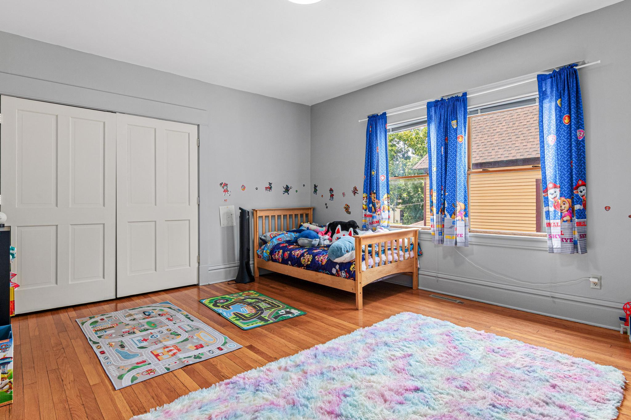 553 Sherburne Avenue Property Photo 25