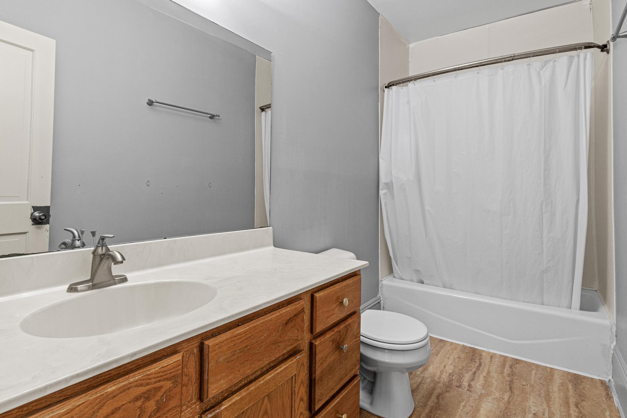 553 Sherburne Avenue Property Photo 28