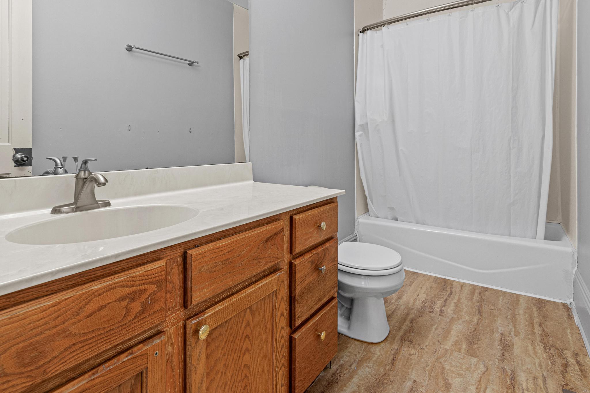 553 Sherburne Avenue Property Photo 29