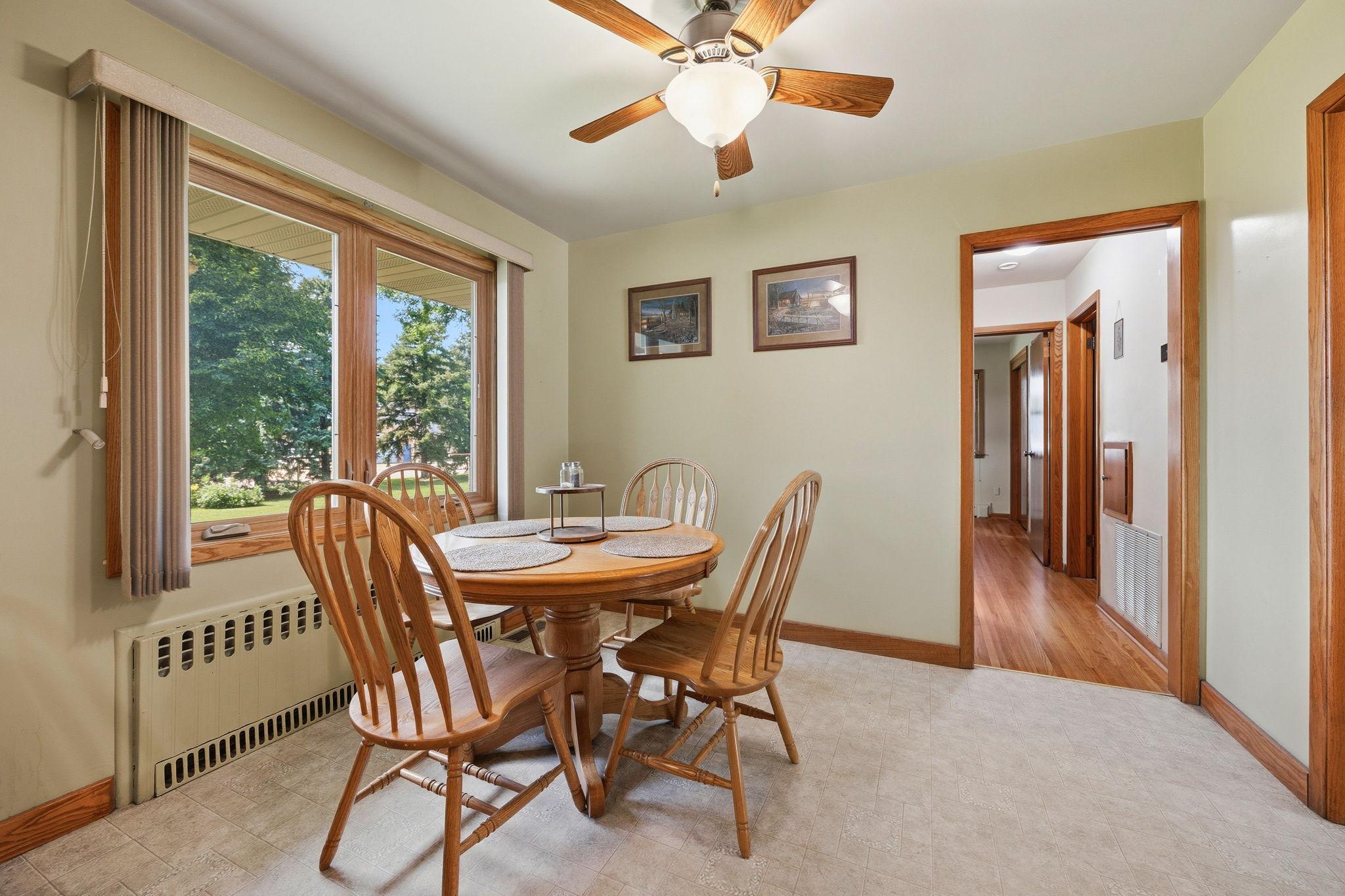 520 2nd Street E Property Photo 10