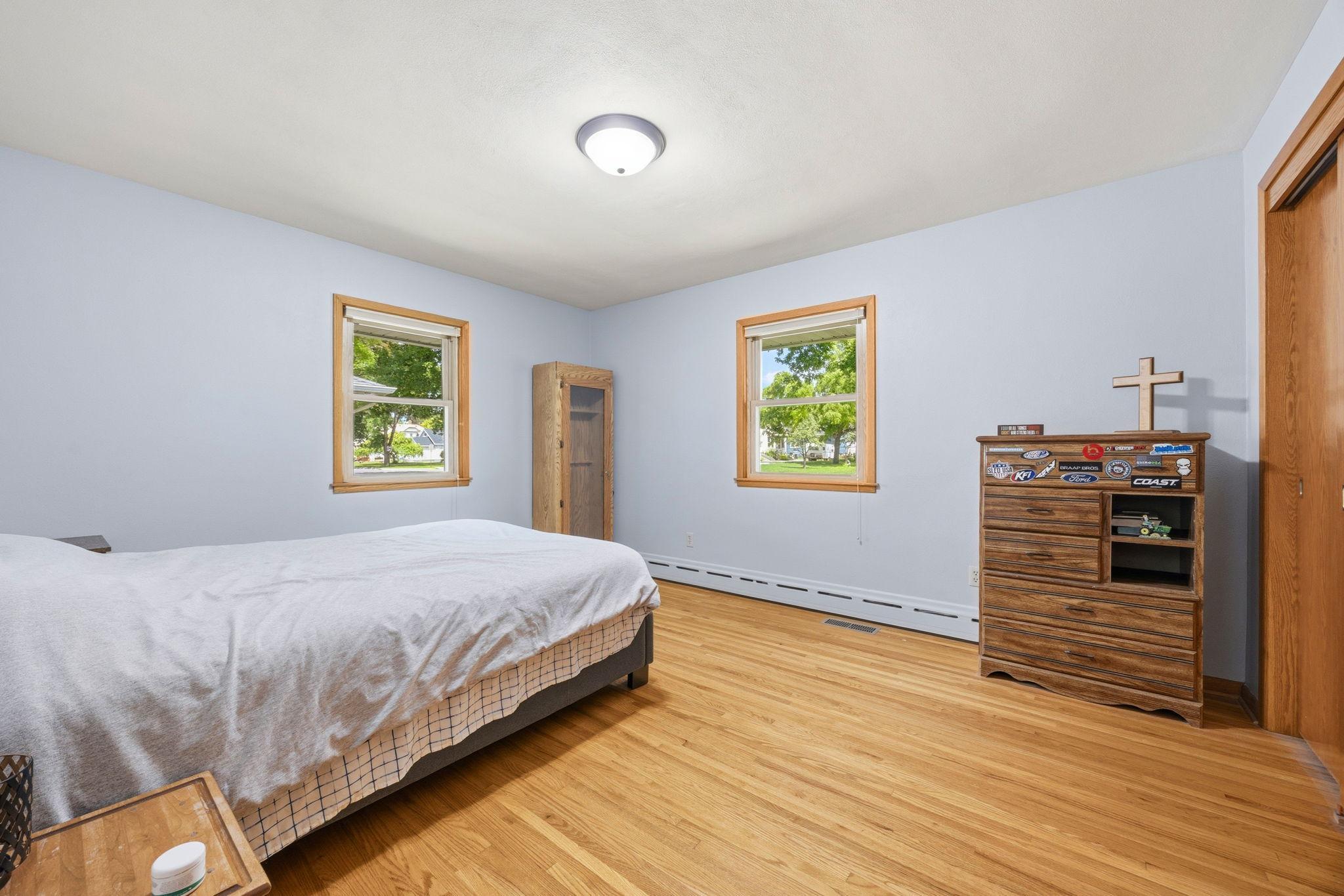 520 2nd Street E Property Photo 11