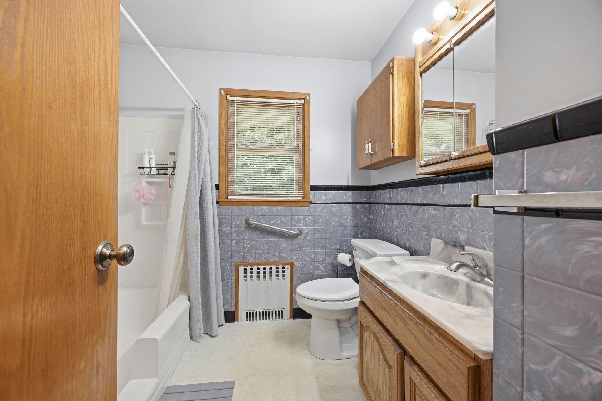 520 2nd Street E Property Photo 15