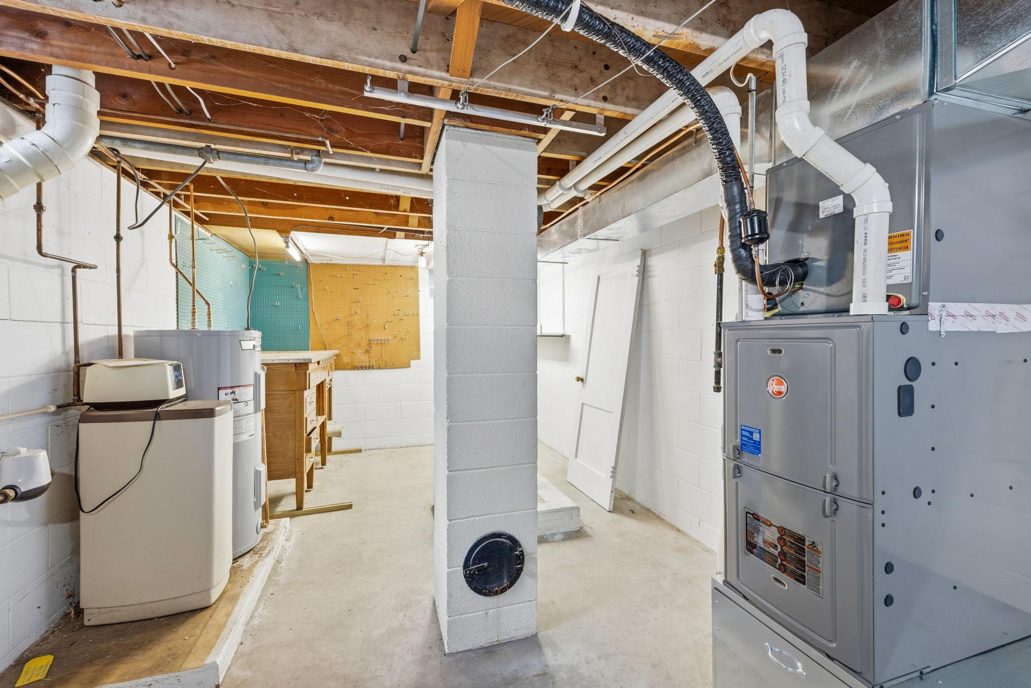 520 2nd Street E Property Photo 19