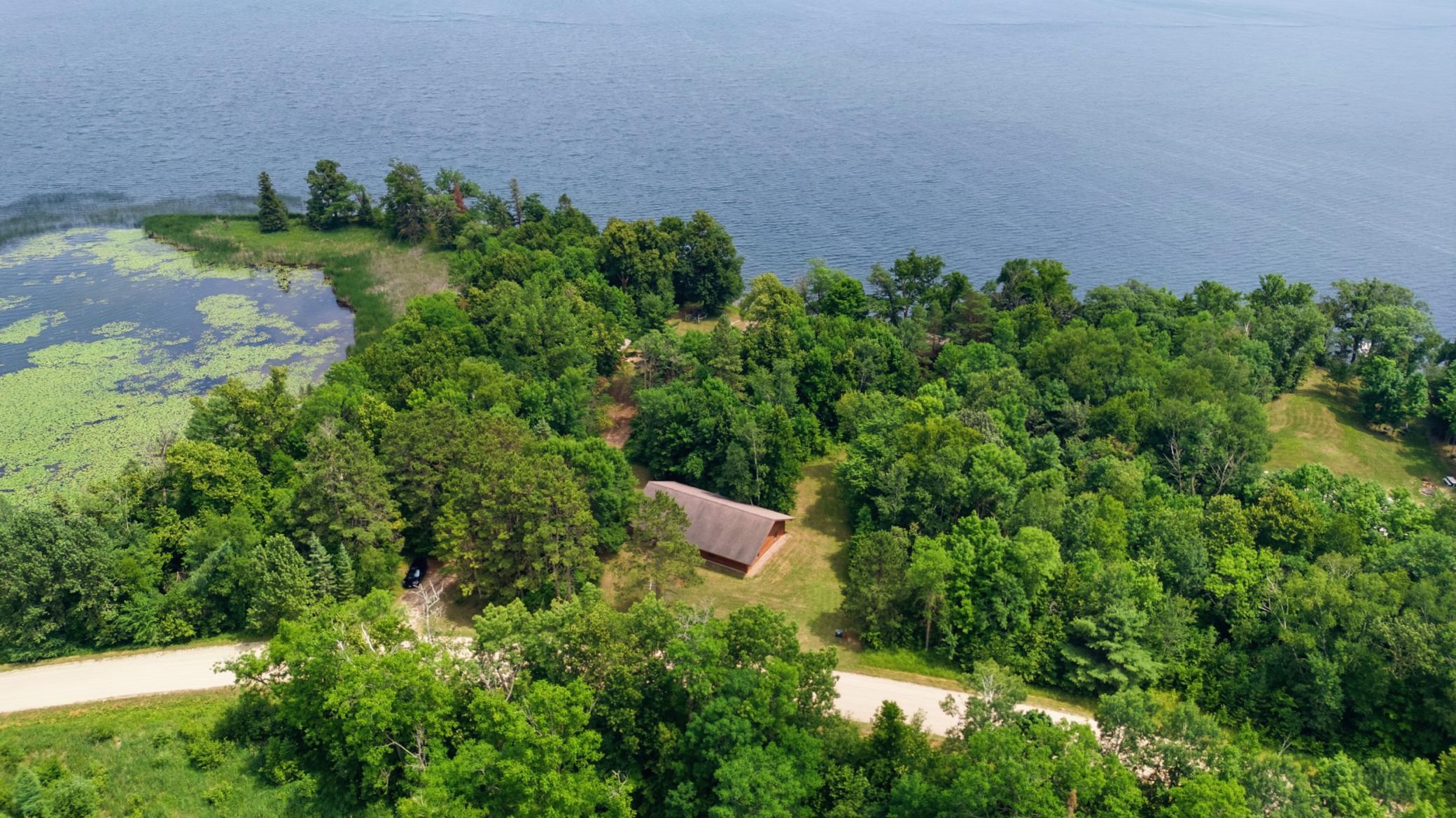 20705 W Toad Lake Drive Property Photo 3