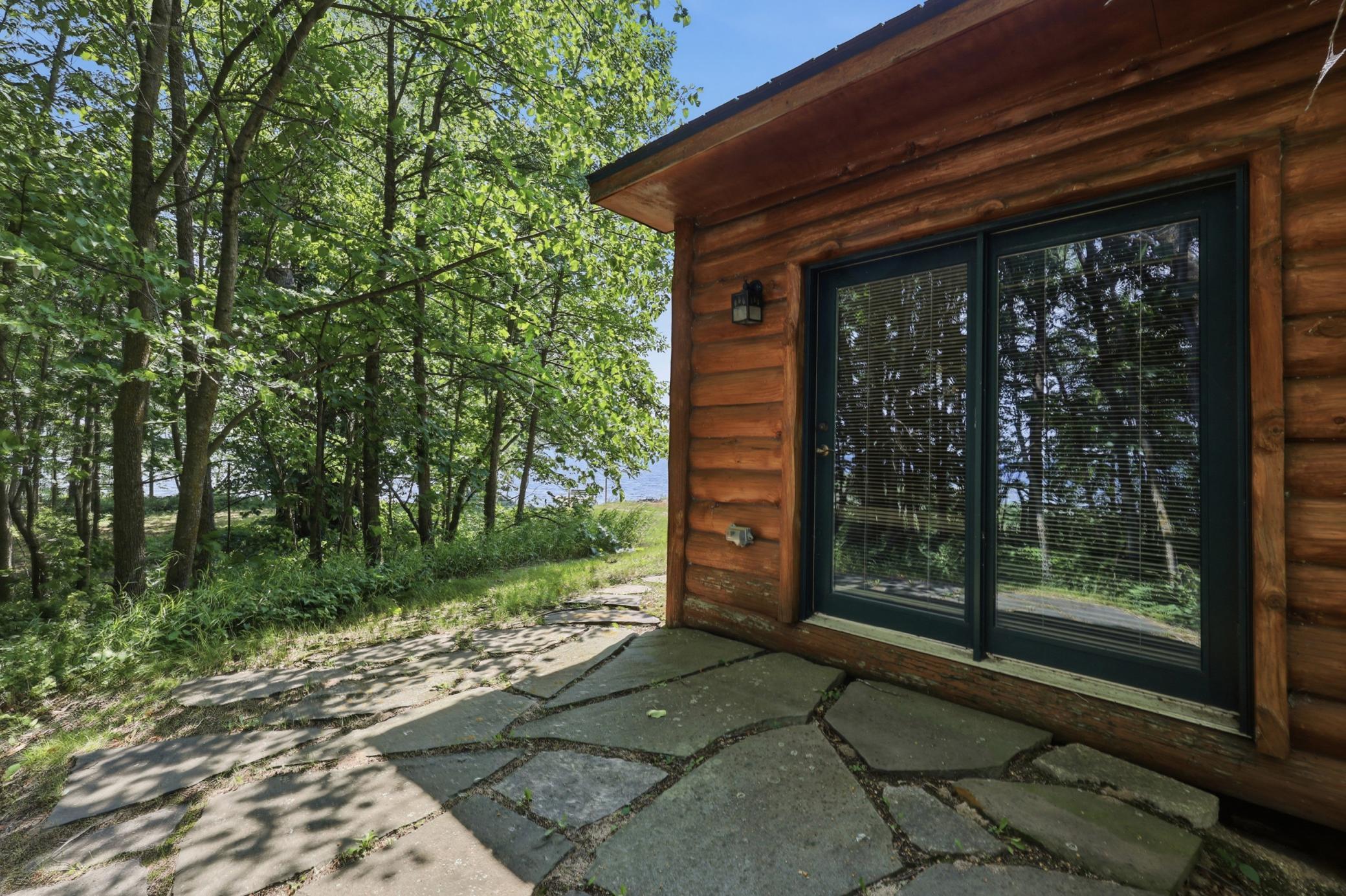 20705 W Toad Lake Drive Property Photo 16