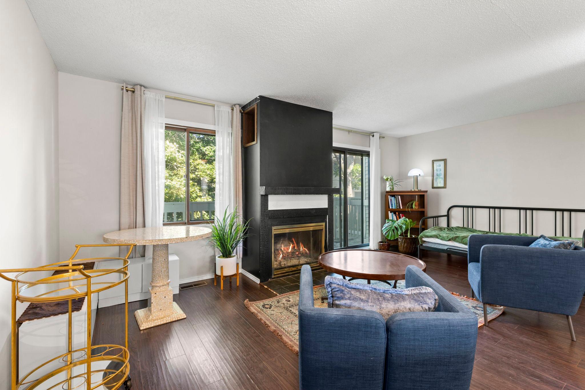 6652 Gretchen Lane N Property Photo 1