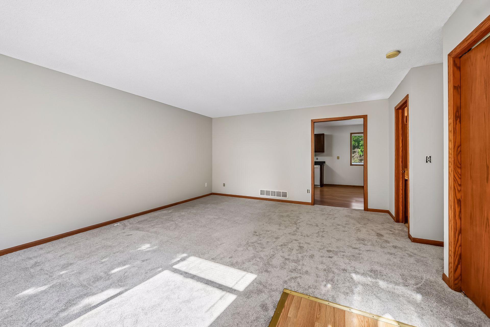 417 Hunter Drive Property Photo 15