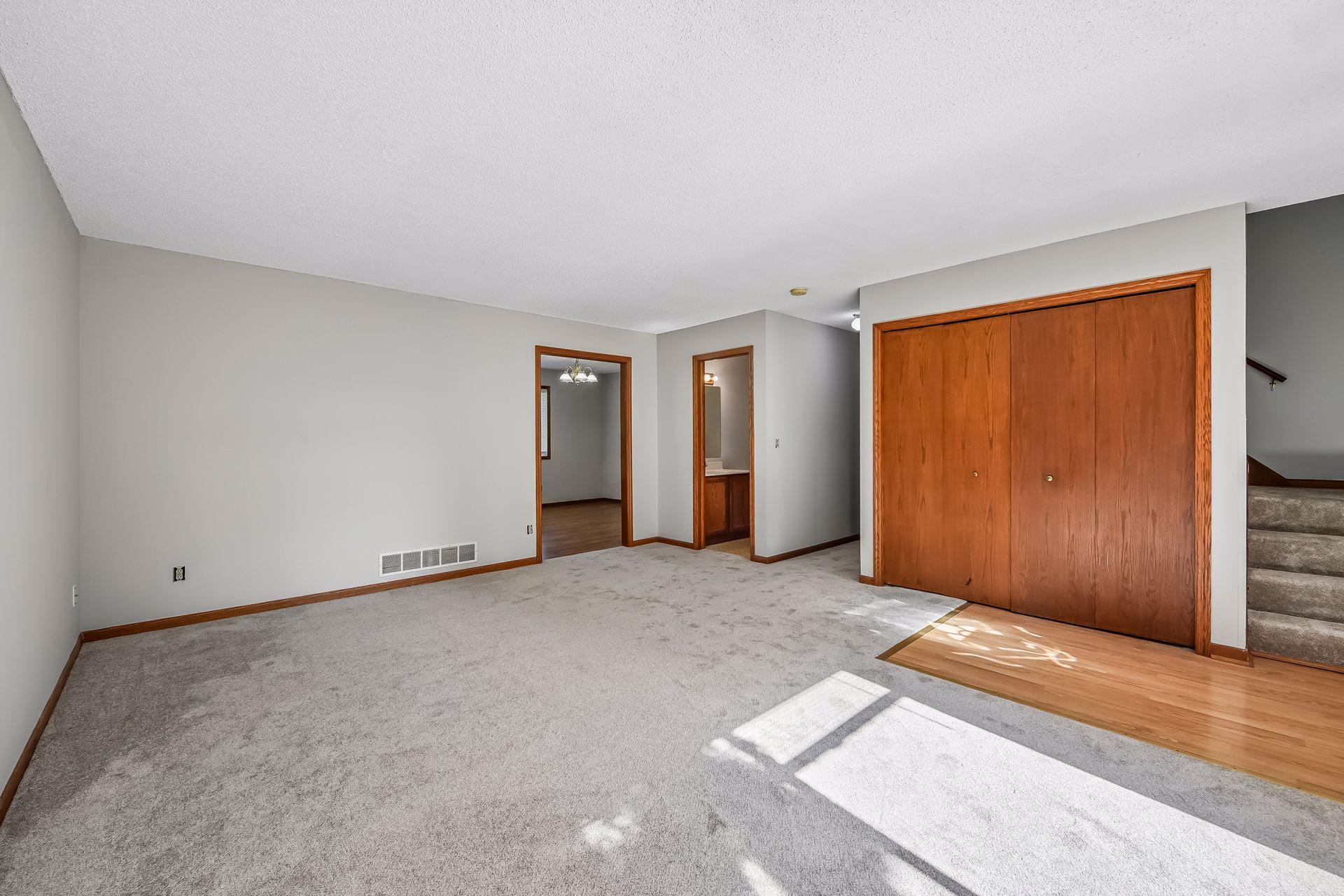 417 Hunter Drive Property Photo 16