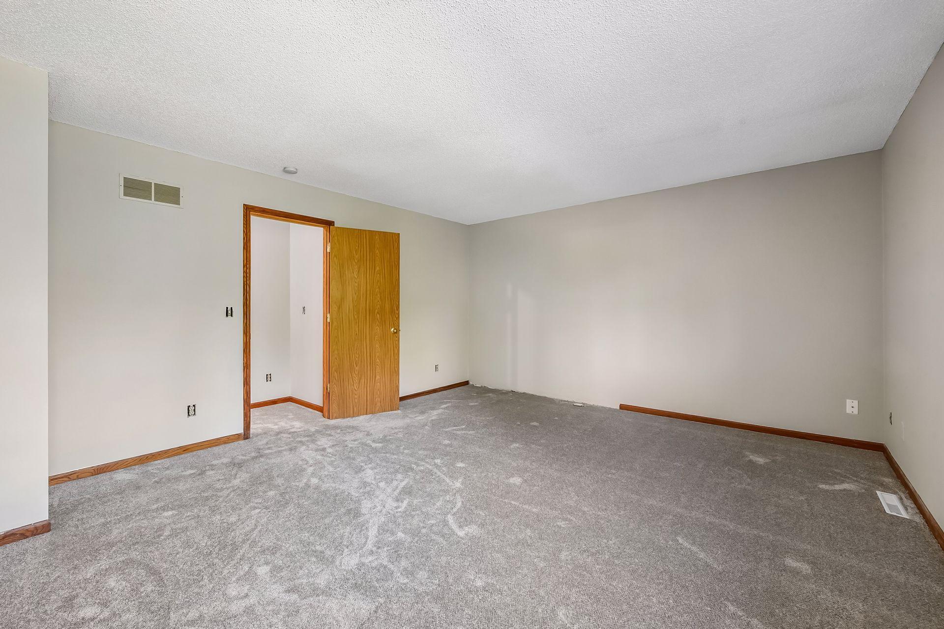 417 Hunter Drive Property Photo 28