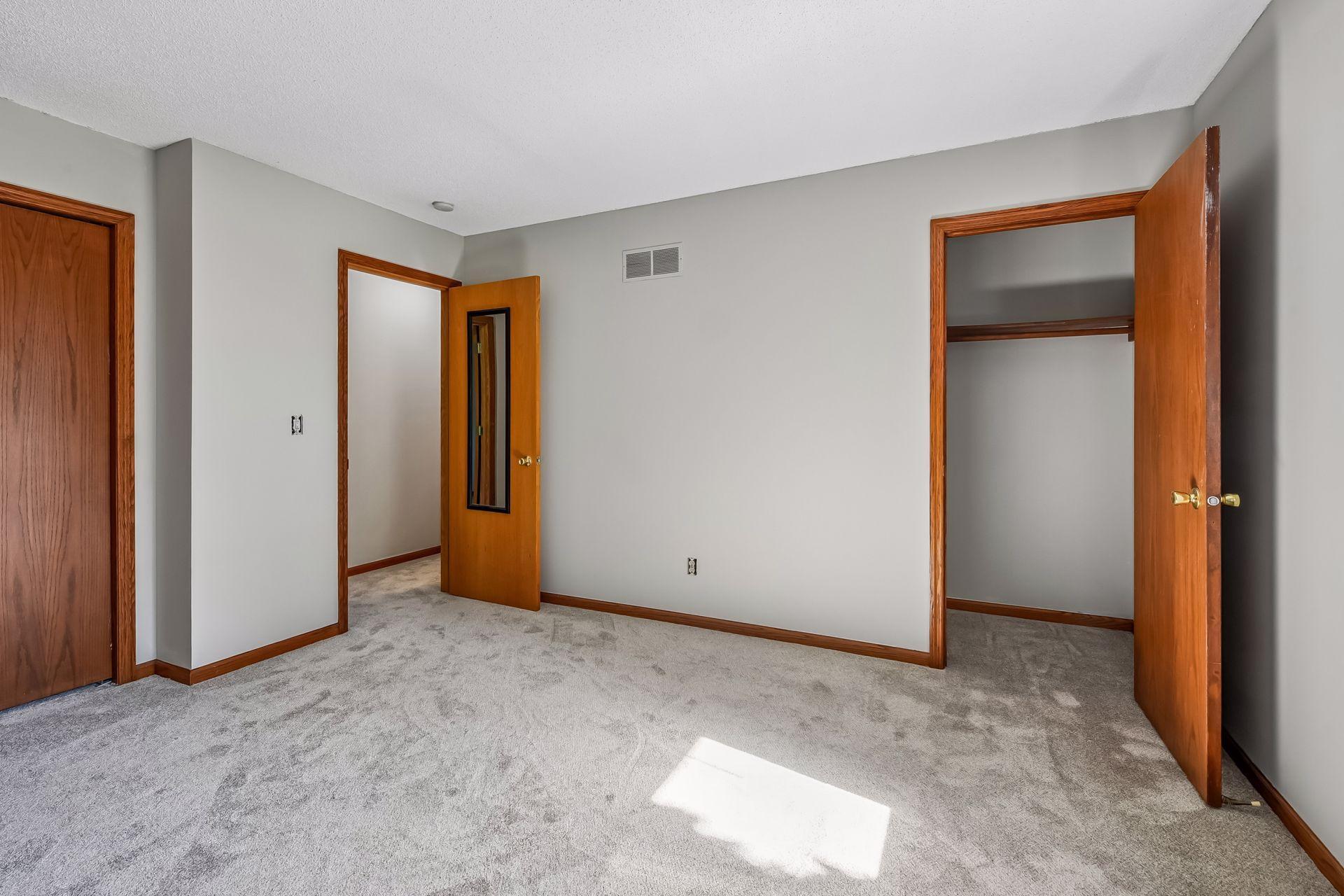 417 Hunter Drive Property Photo 32