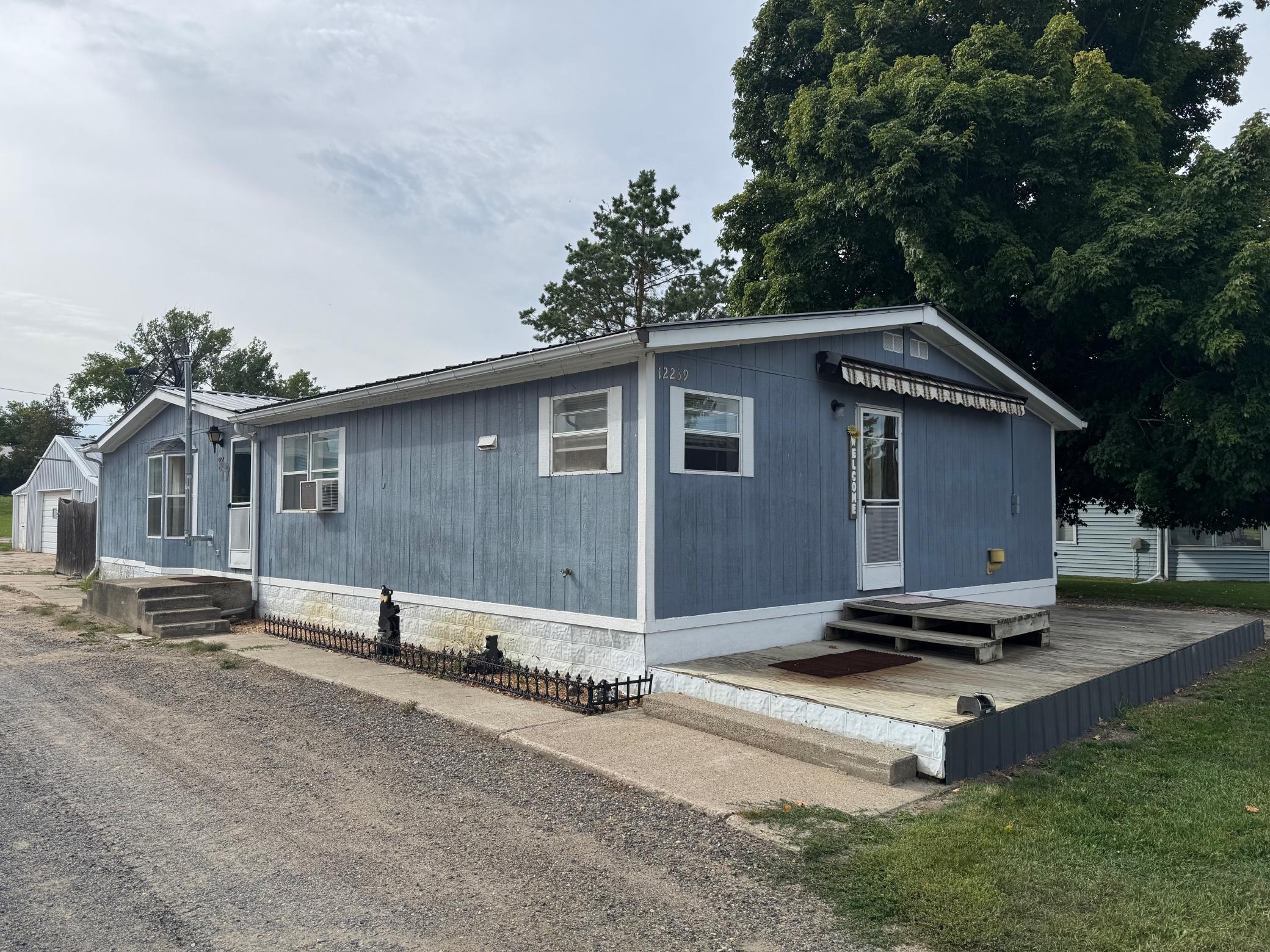 12239 4th Street Property Photo 1
