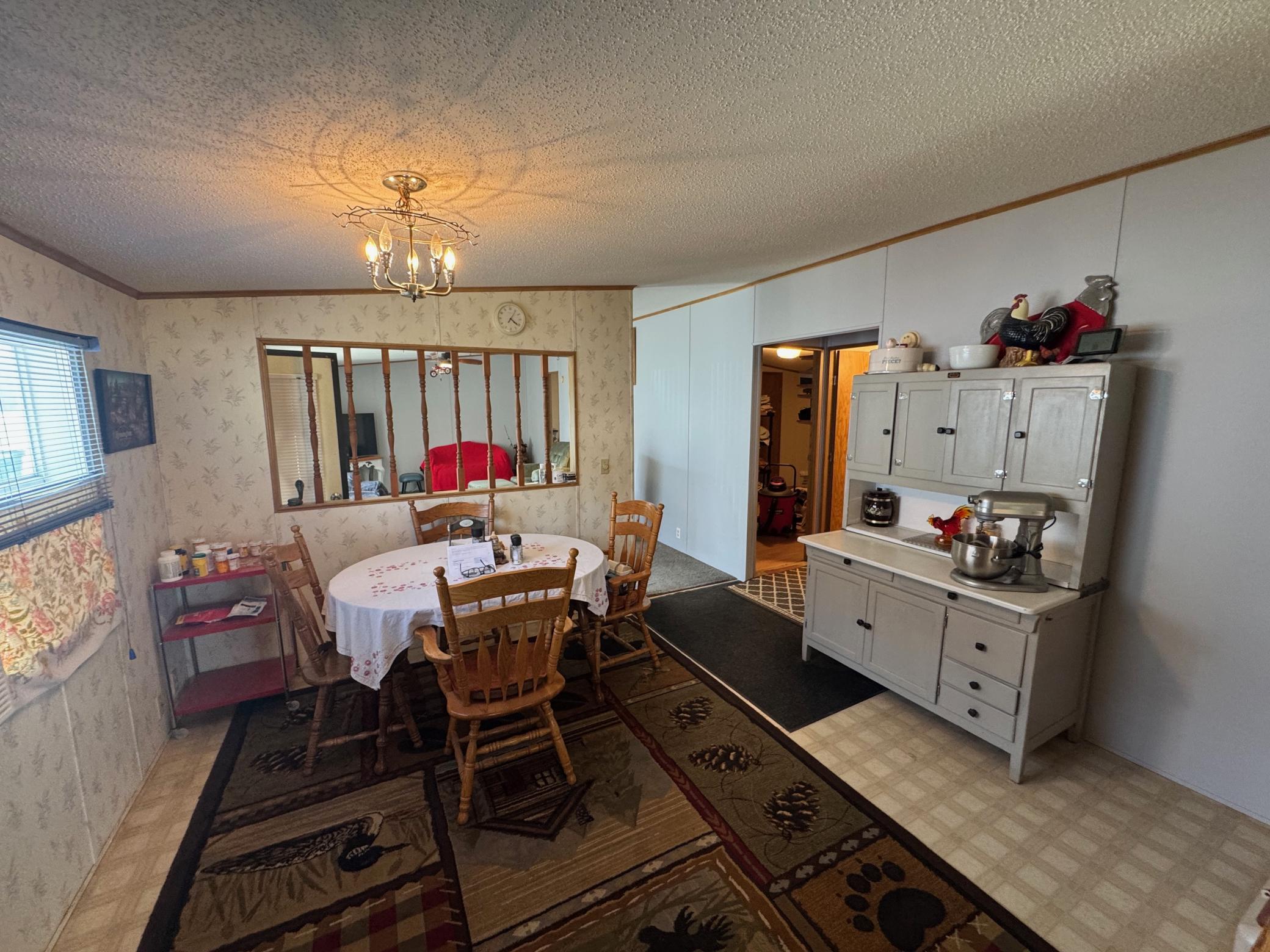 12239 4th Street Property Photo 8
