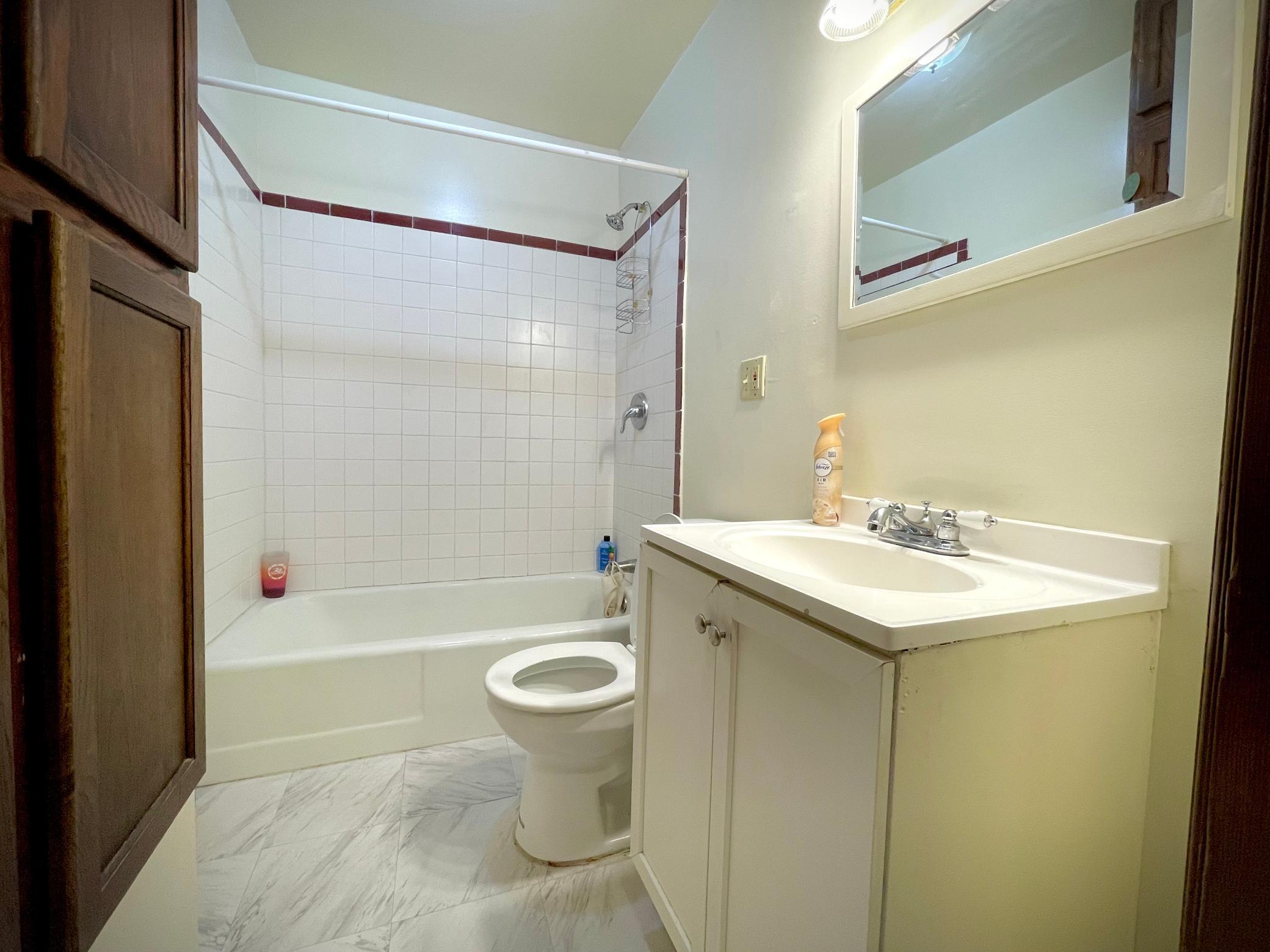 918 Jefferson Avenue Property Photo 6