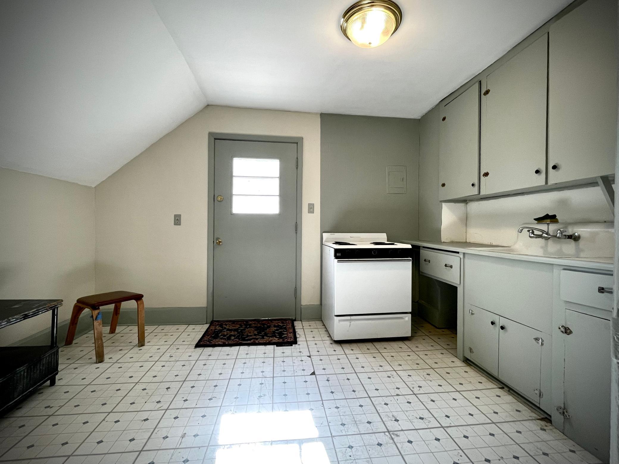 918 Jefferson Avenue Property Photo 10