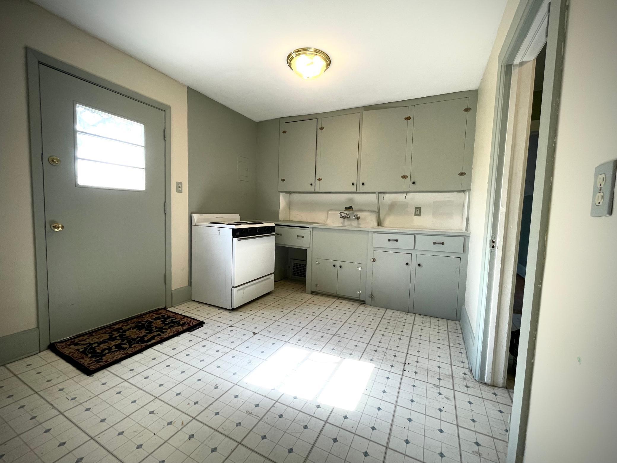 918 Jefferson Avenue Property Photo 17