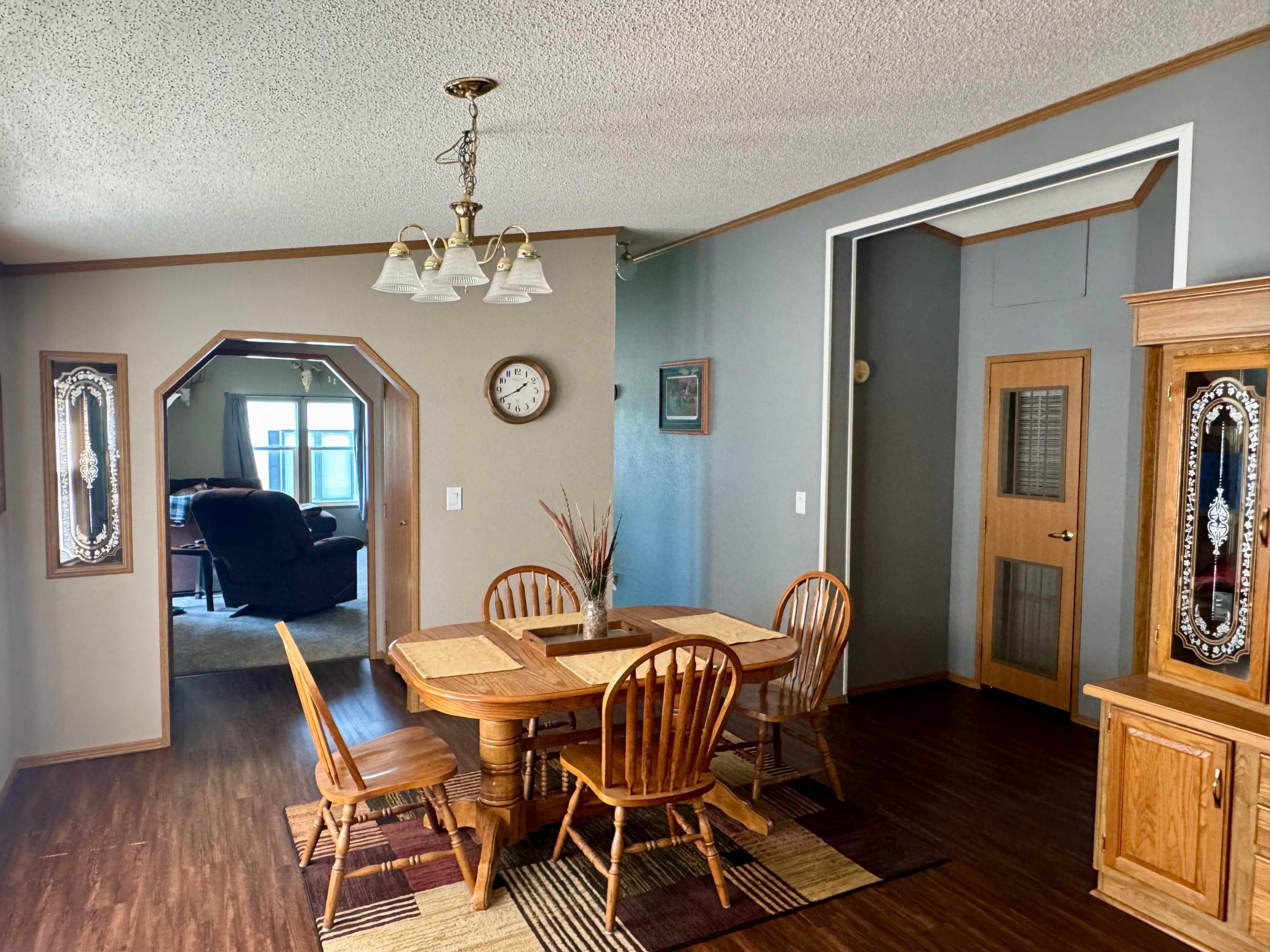 1206 Viking Drive Property Photo 8