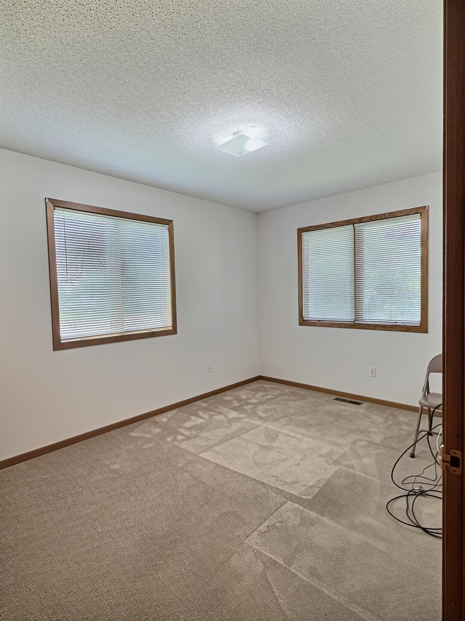 10 George Street E Property Photo 13