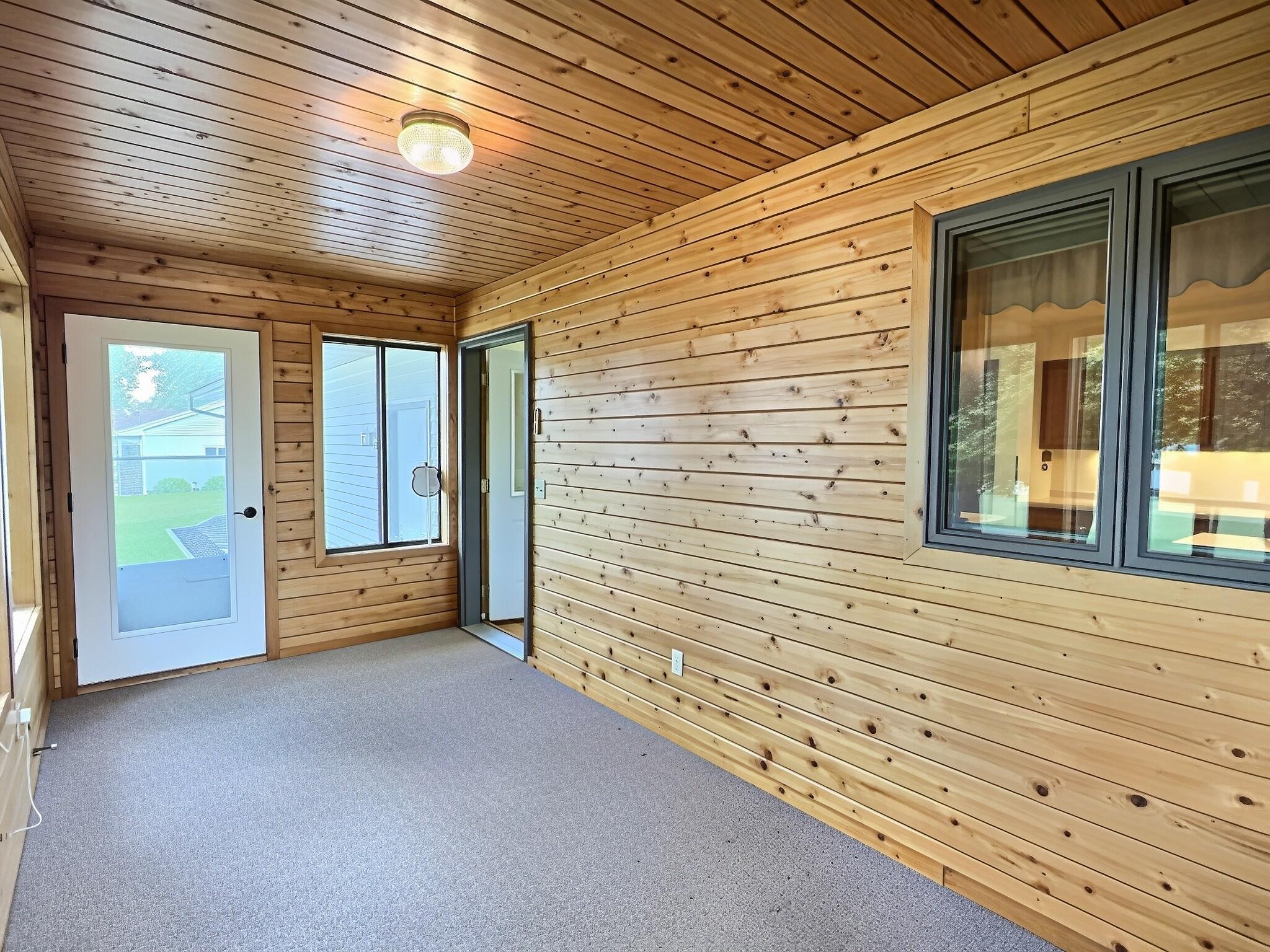 10 George Street E Property Photo 16