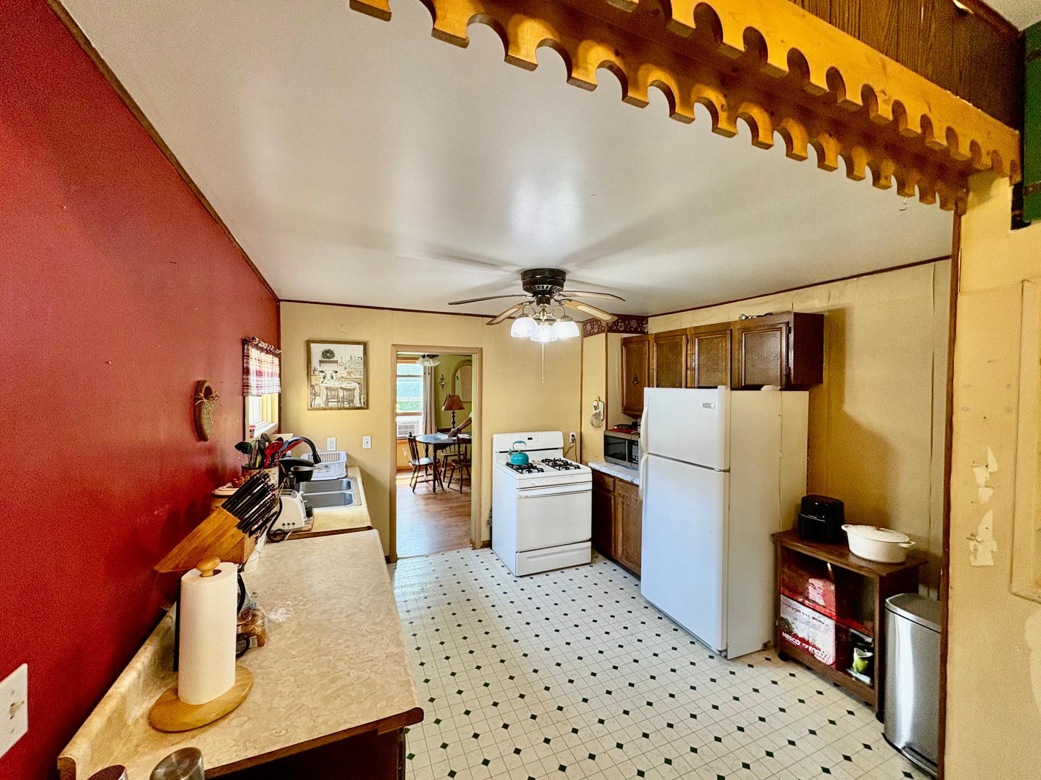 122 2nd Avenue Se Property Photo 6