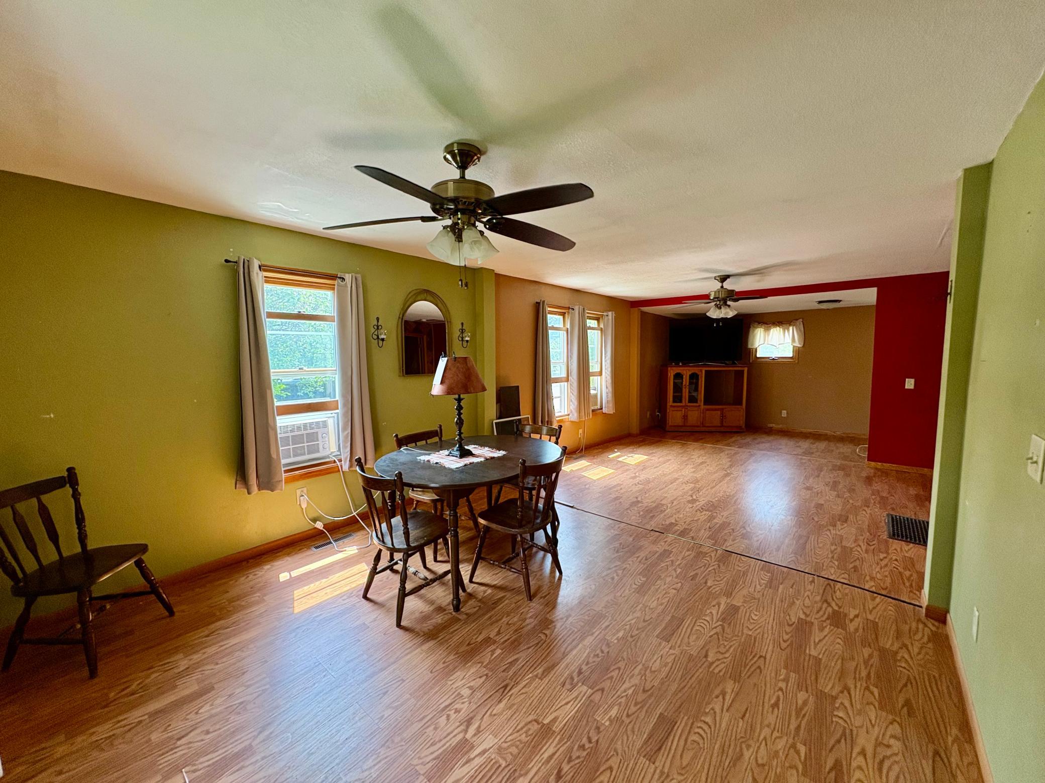 122 2nd Avenue Se Property Photo 8