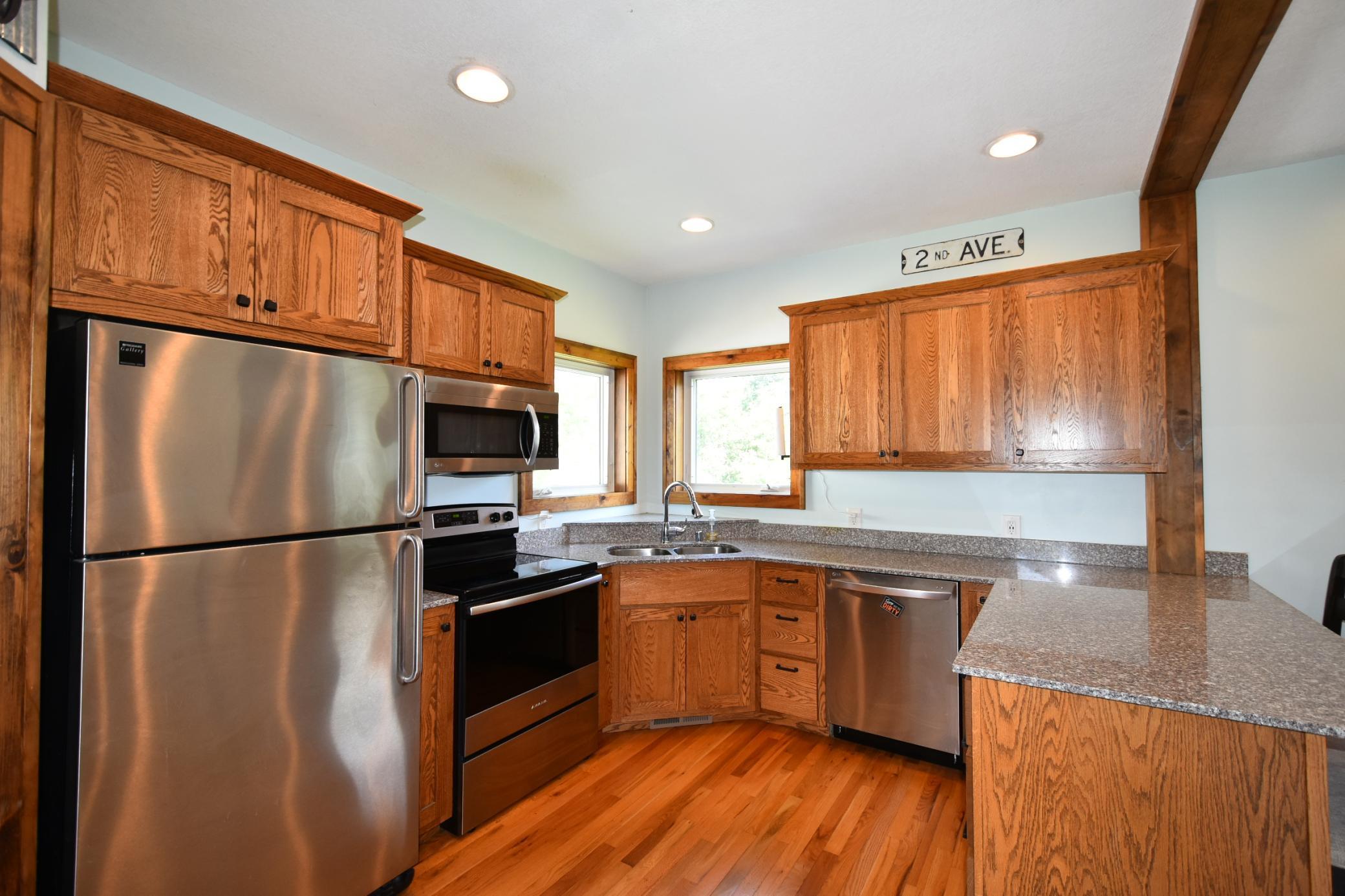 342 2nd Avenue Property Photo 4