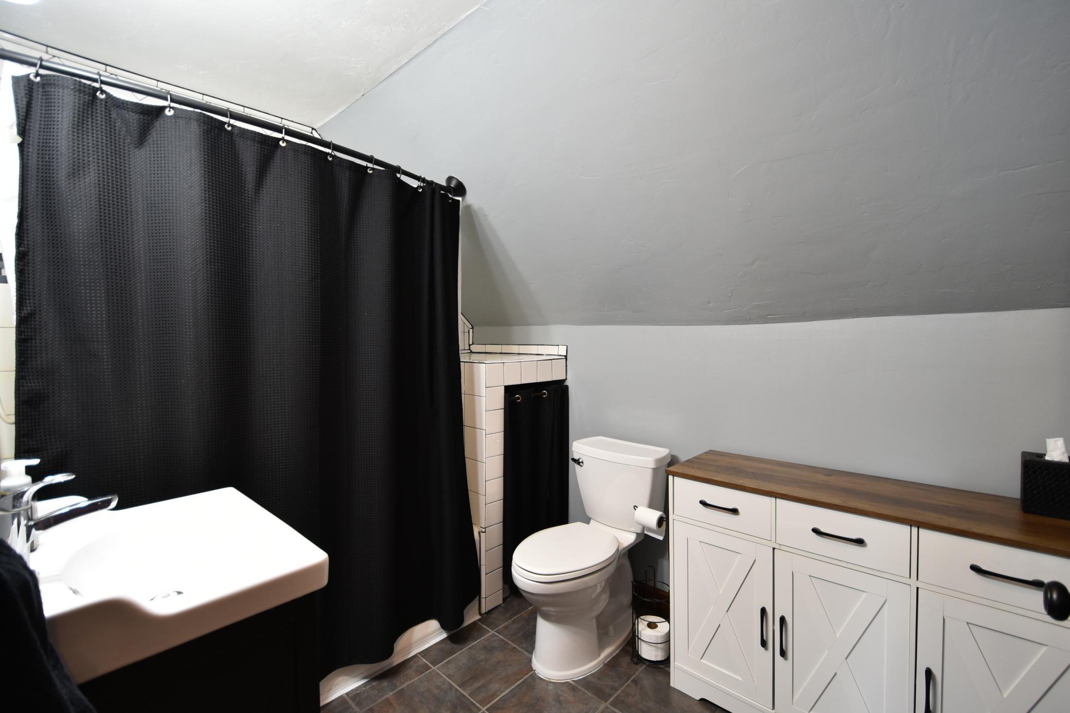 342 2nd Avenue Property Photo 21