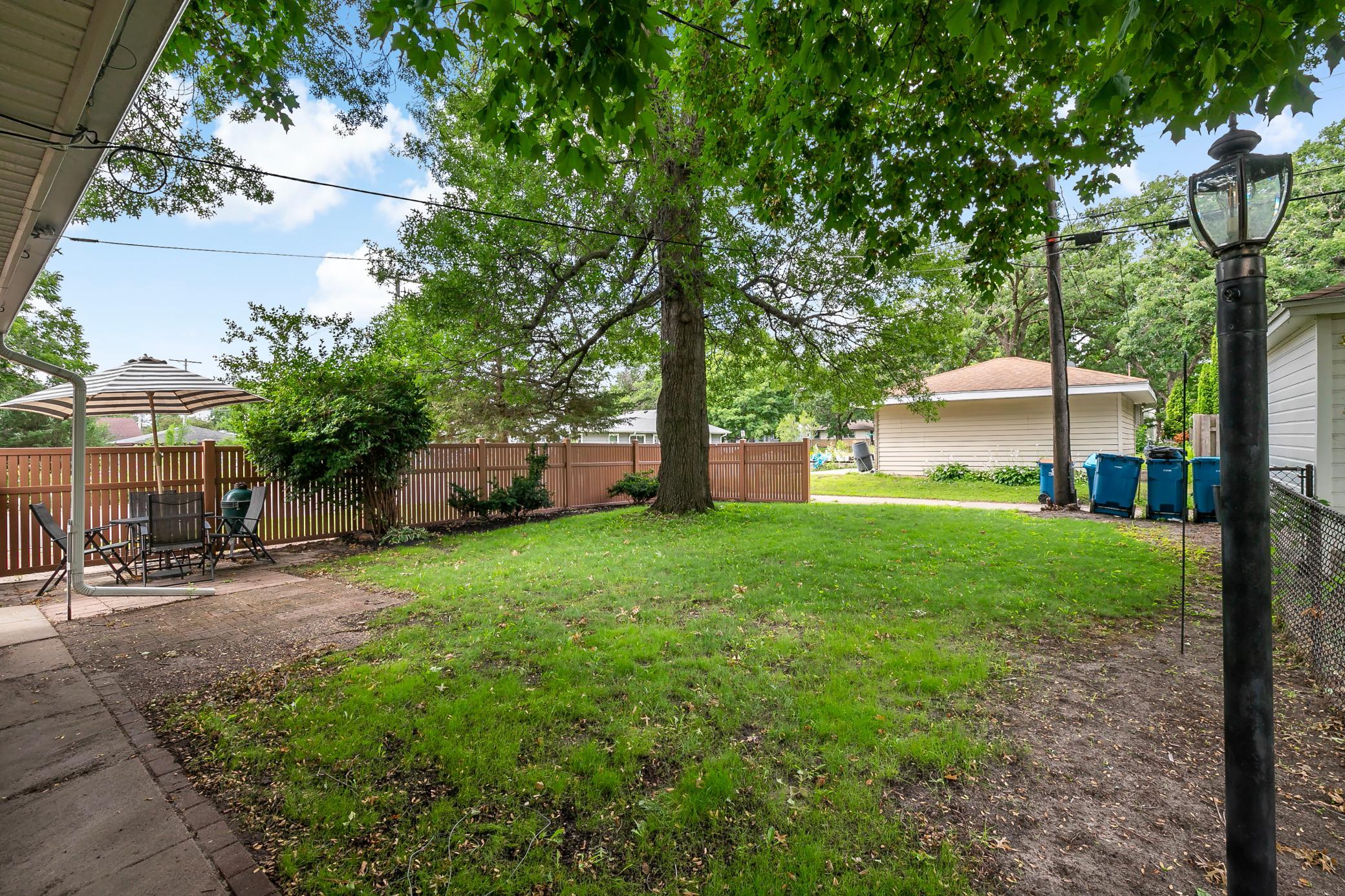 7144 Harriet Avenue Property Photo 5