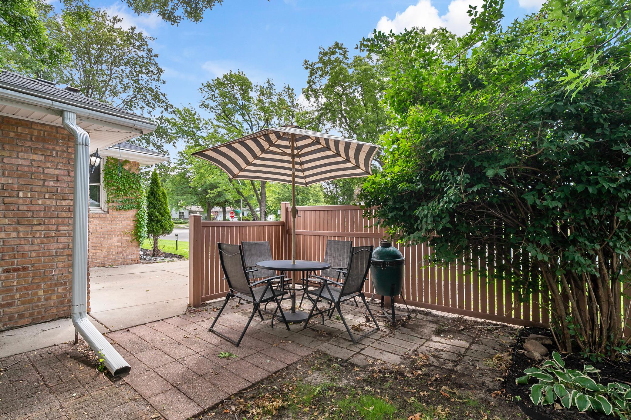 7144 Harriet Avenue Property Photo 6